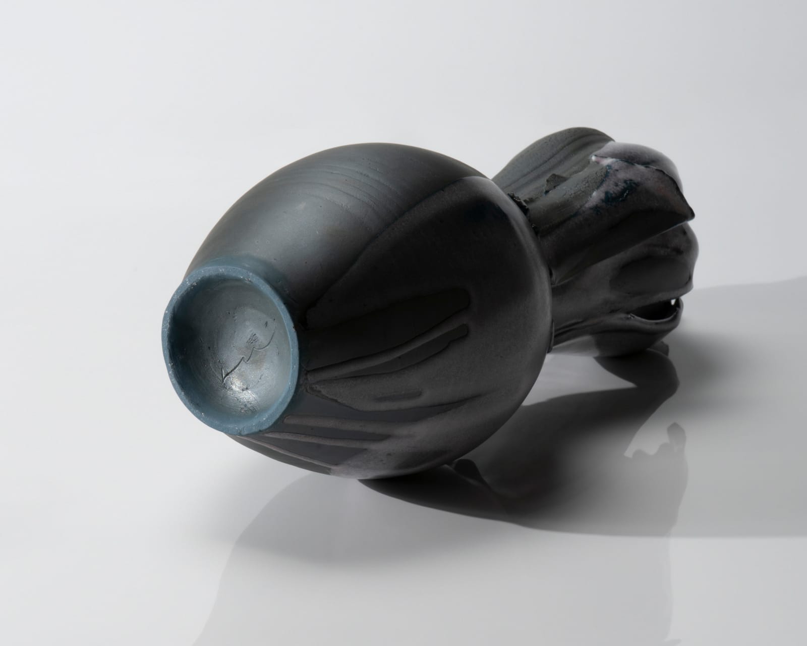 Kato Mami 加藤真美, No. 3 Frost glazed flower vase "Kishibe," black, 2023
