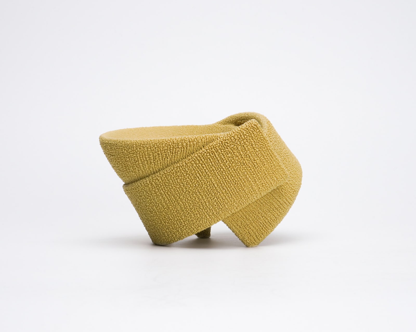 Matsutani Fumio 松谷文生, No.11 Ō Kei (Yellow) Sake cup, 2025