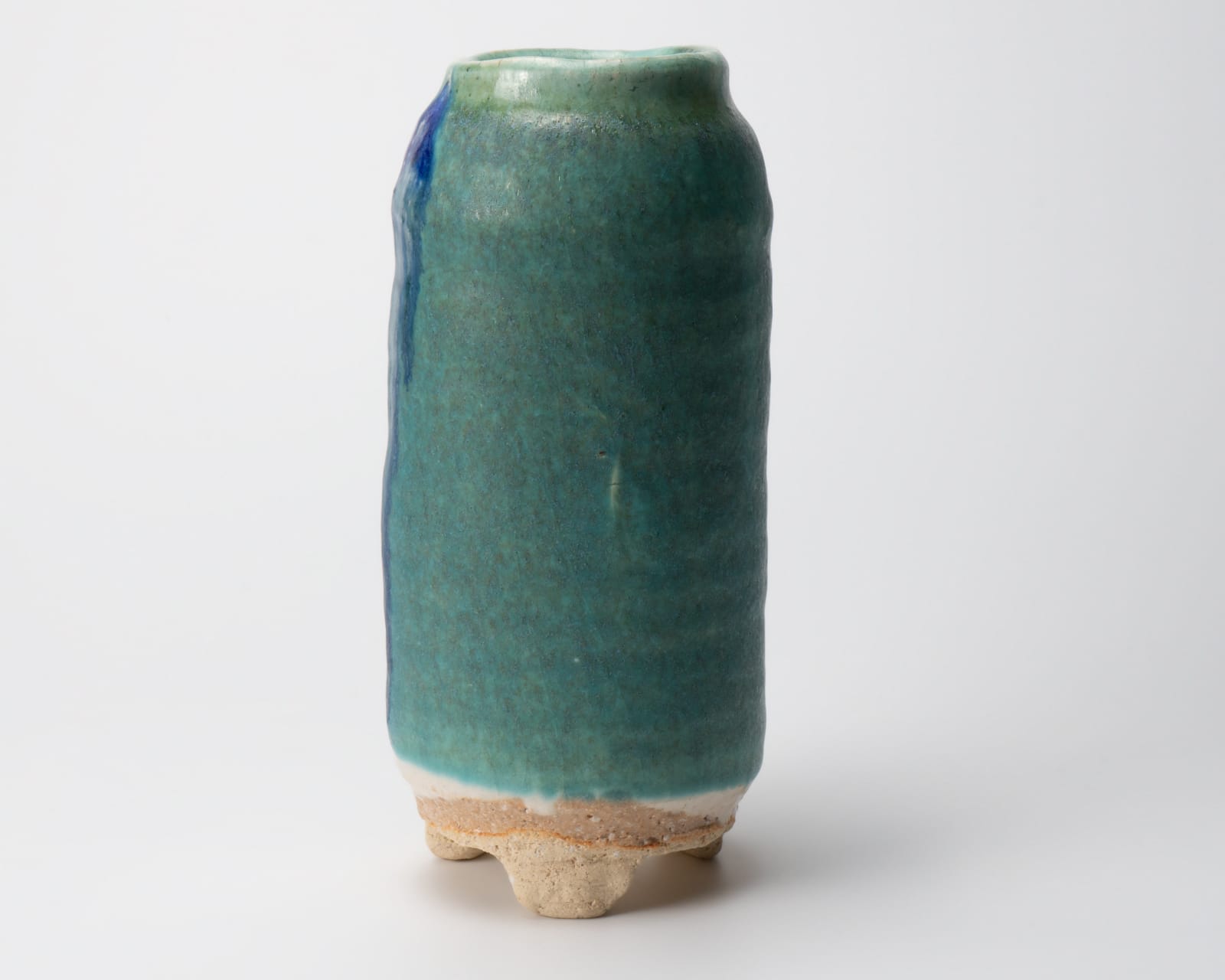 Kaneshige Iwao 金重巌, Blue Karatsu flower vase, 2022