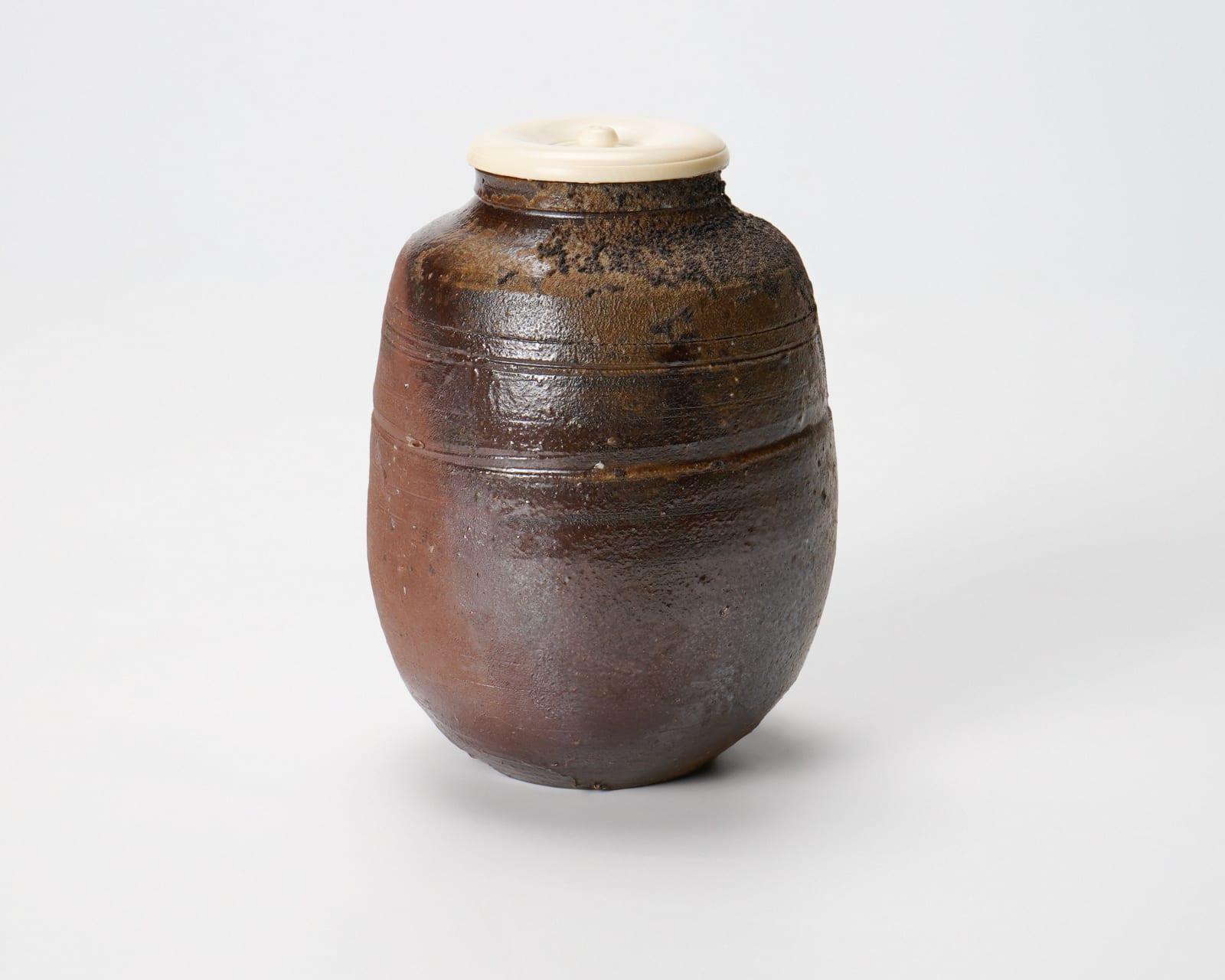 Fujiwara Yu 藤原雄, Bizen tea caddy