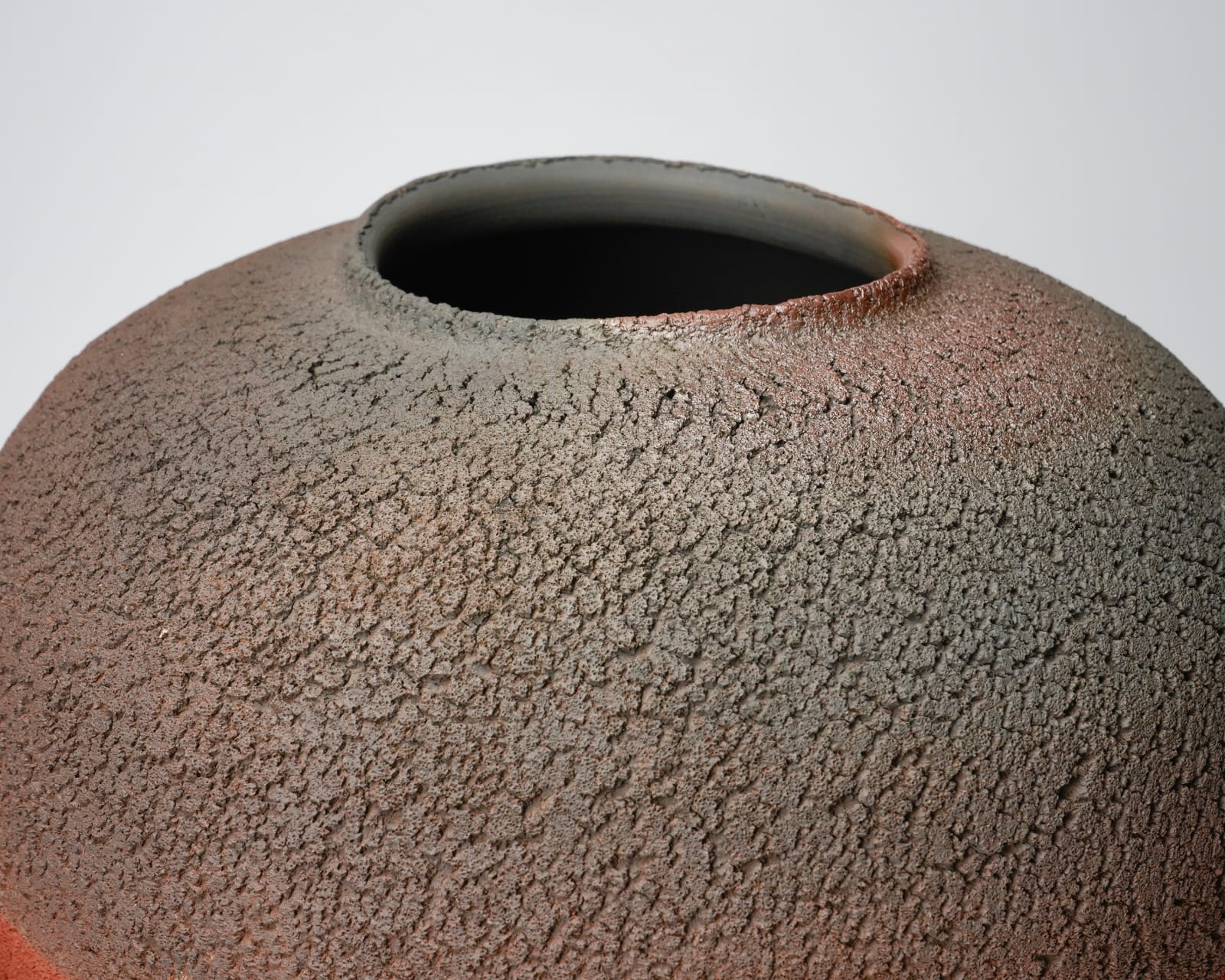 Ito Sekisui 伊藤赤水, Jar 無名異壺
