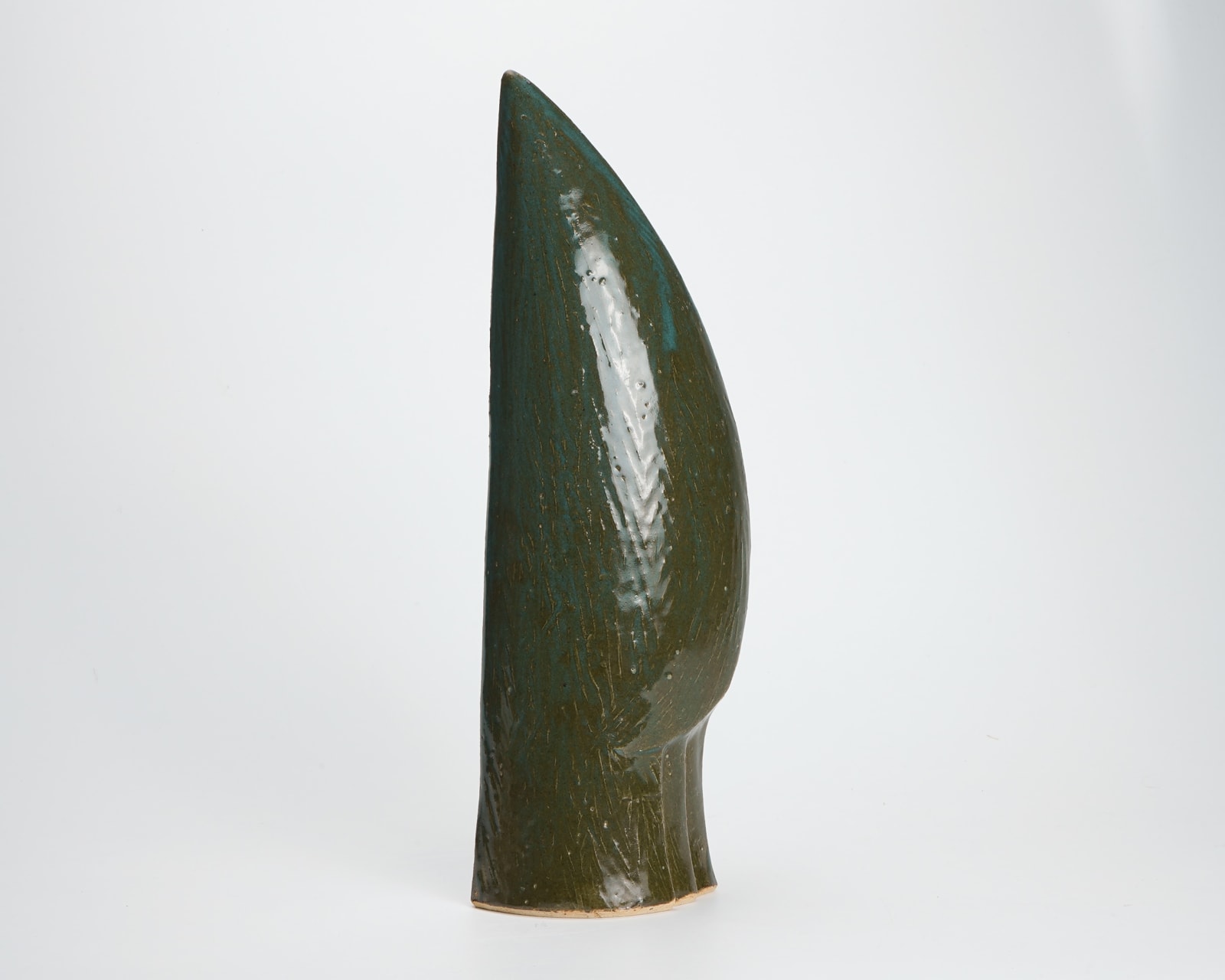 Kawamoto Goro 河本五郎, Flower vessel evokes lush tree