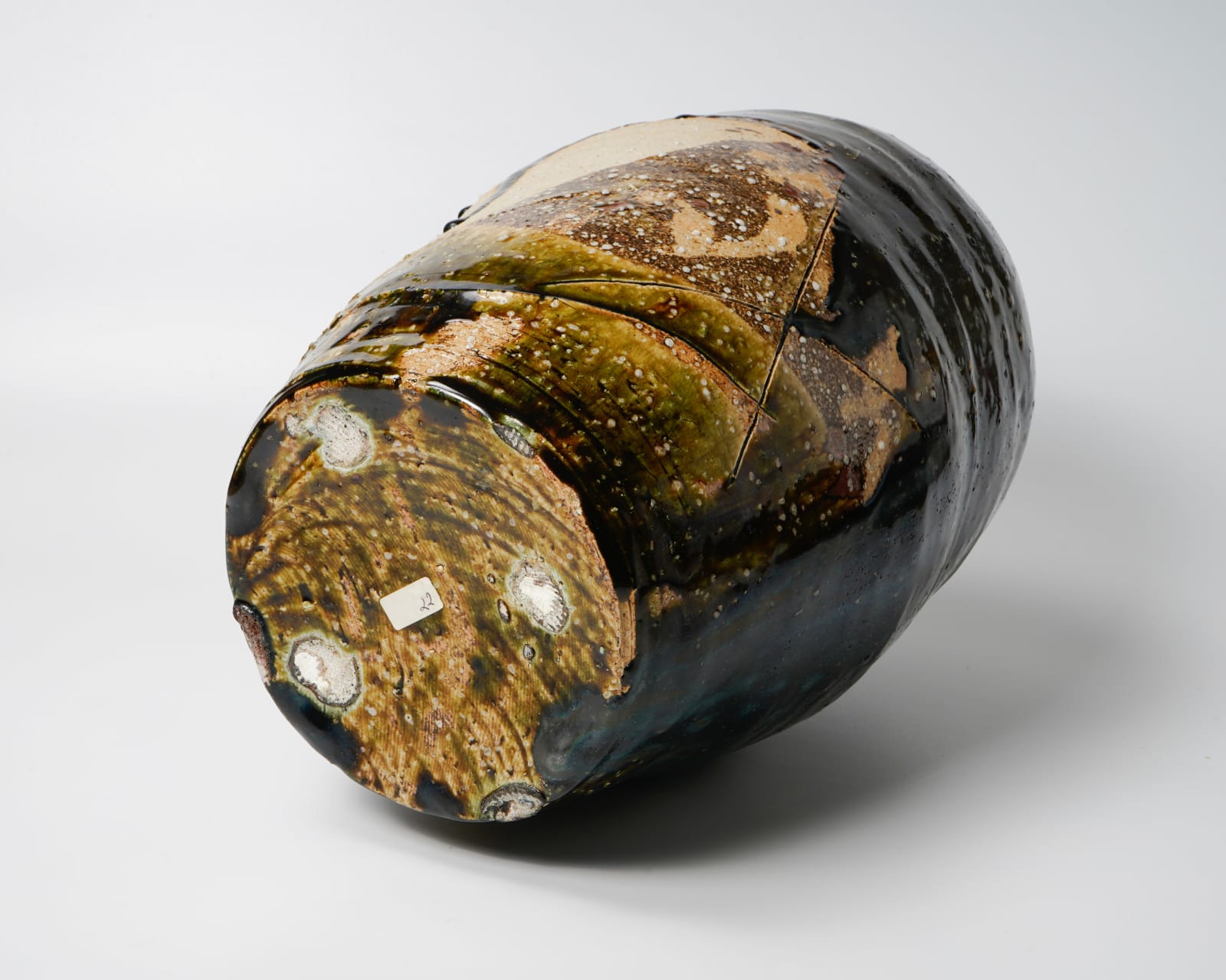 Koie Ryoji 鯉江 良二, Large Oribe jar オリベ大壷