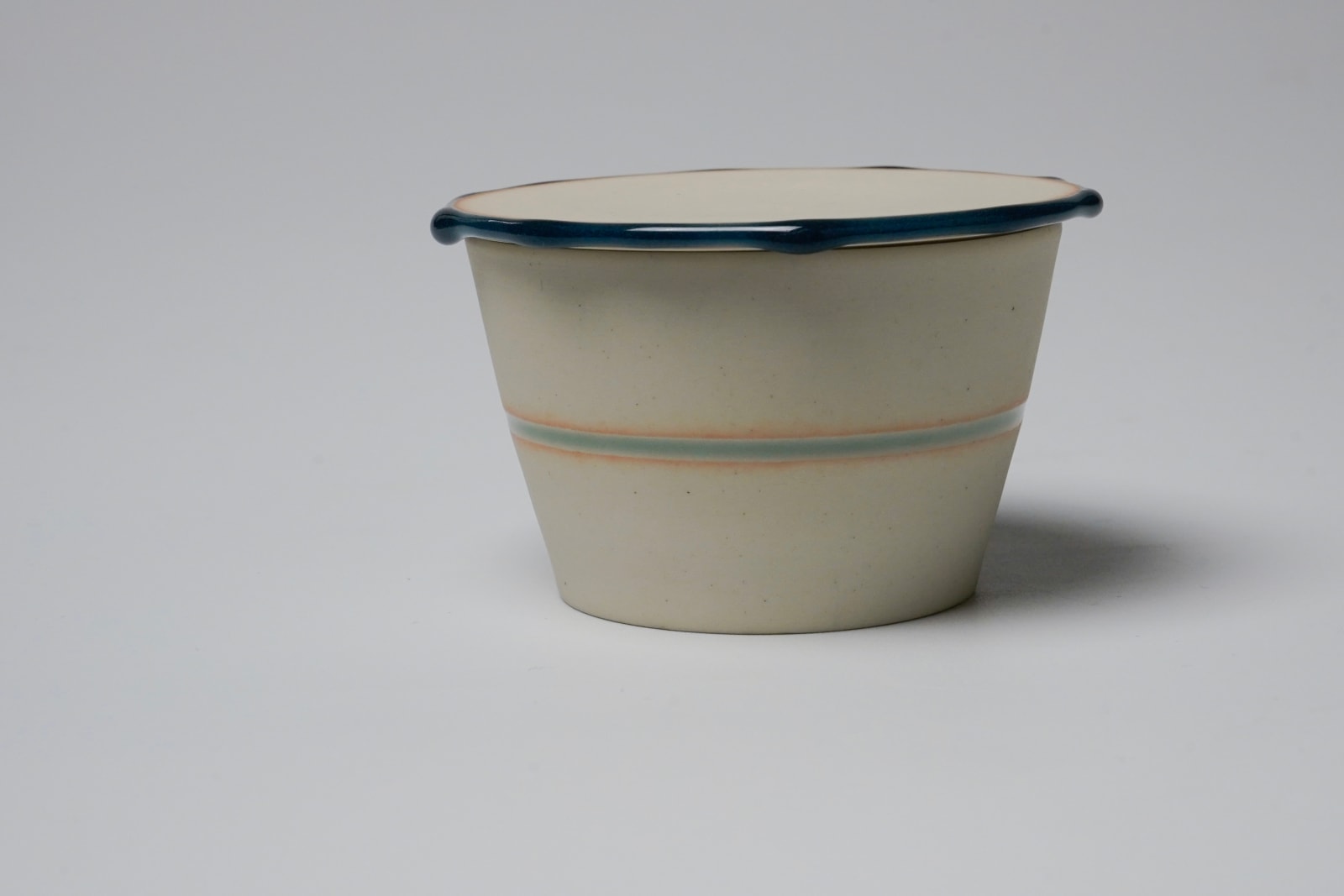 Fukumoto Fuku 福本双紅, "Night Dew" Small Cup with lid 夜露