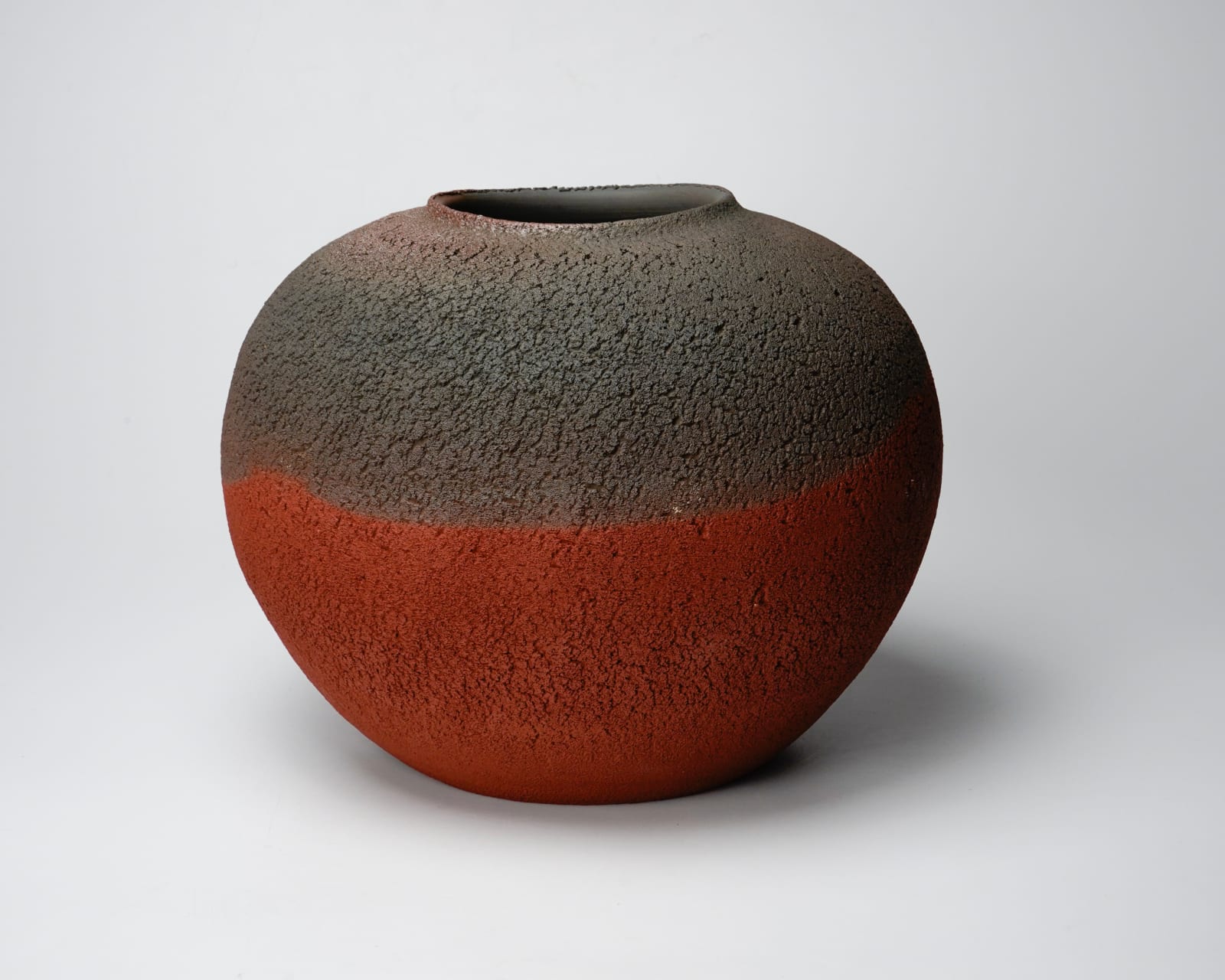 Ito Sekisui 伊藤赤水, Jar 無名異壺
