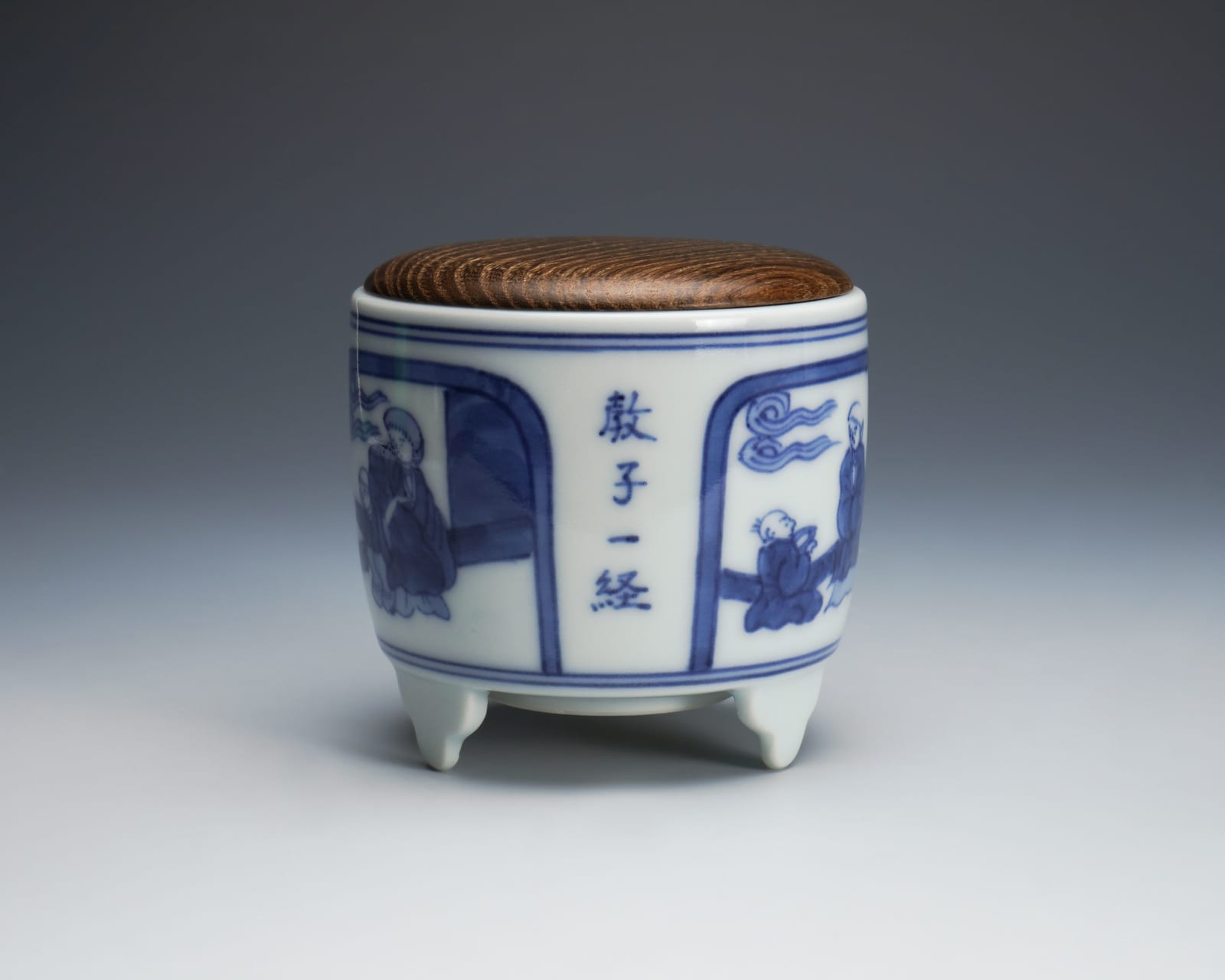 Hachiya Sōyu 蜂谷宗由, Sometsuke incense burner, set of two