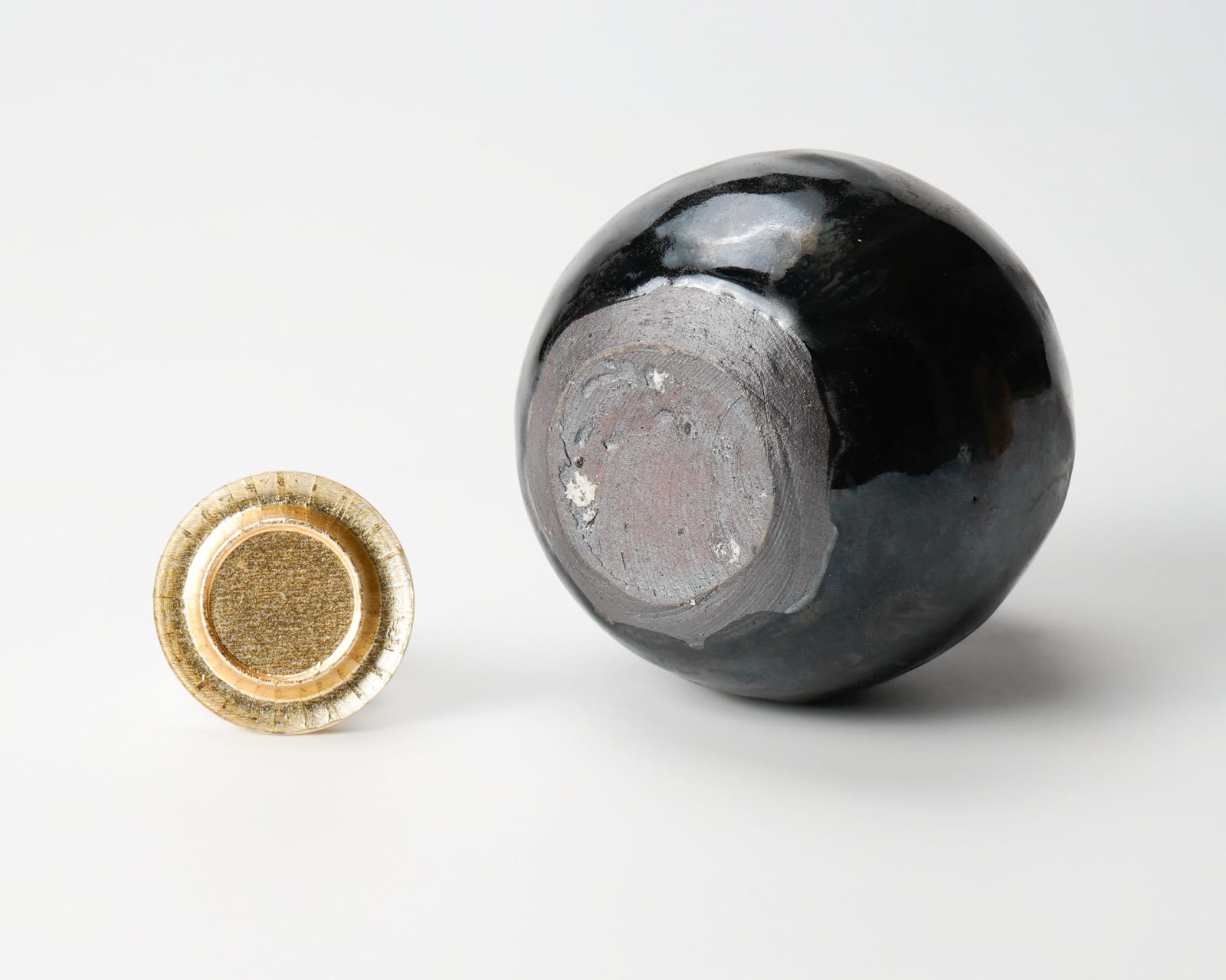 Umemoto Kenzo 梅本健三, Saiun round tea caddy