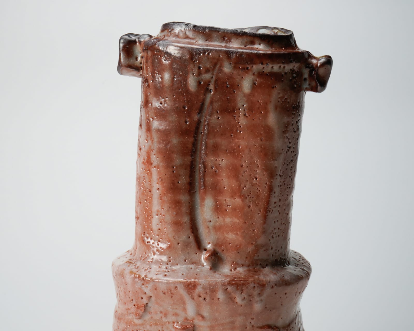 KATO Yasukage XIV 十四代加藤康景, Shino flower vase 志野花入