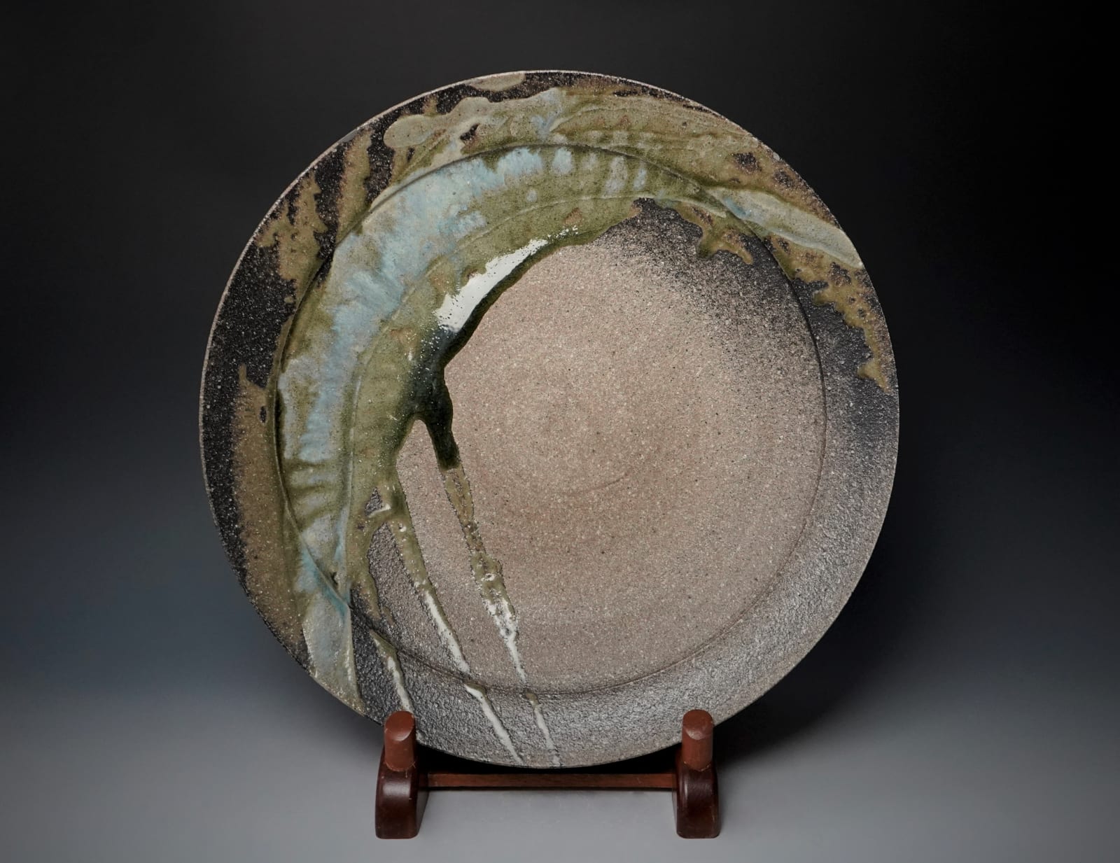 Takeuchi Kimiaki 竹内公明, Large Tokoname Plate 灰釉大皿 2