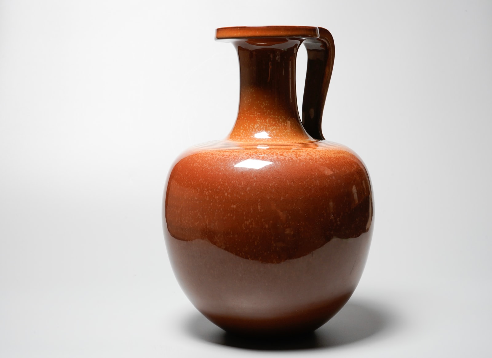 Miyanohara Ken 宮之原 謙, Shu-Tenmoku Glazed Large Jar with Handle 朱天目釉手付壺