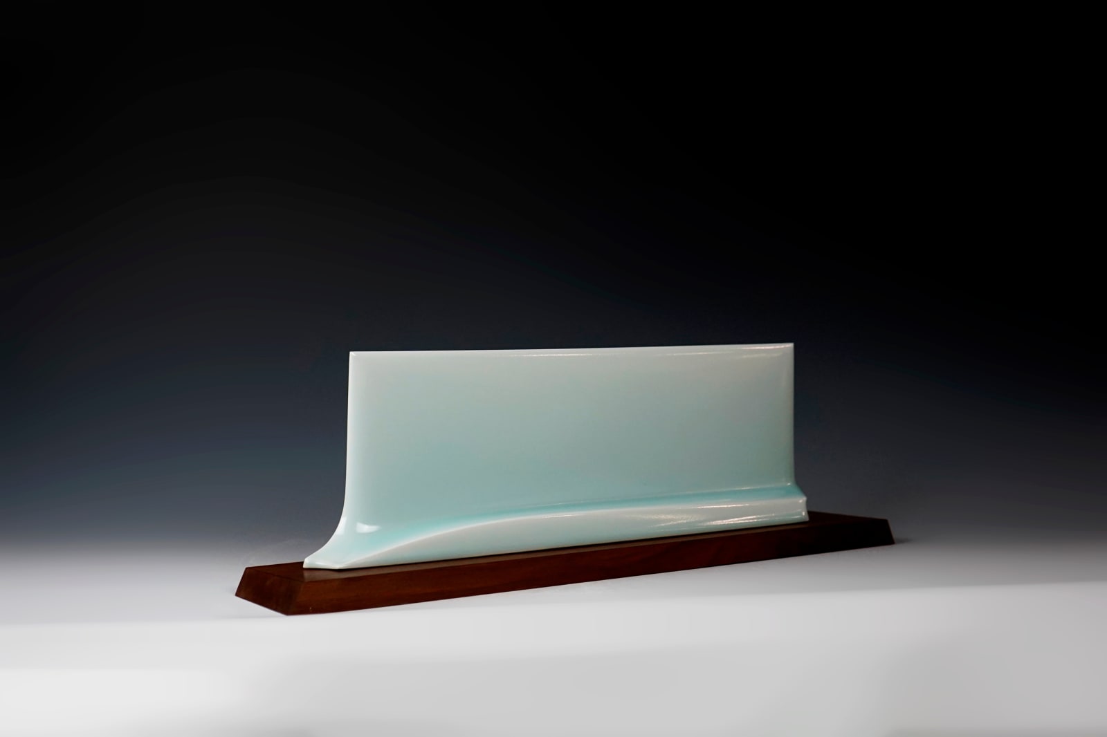 Fukami Sueharu 深見 陶治, Untitled porcelain sculpture 無題 , 1985