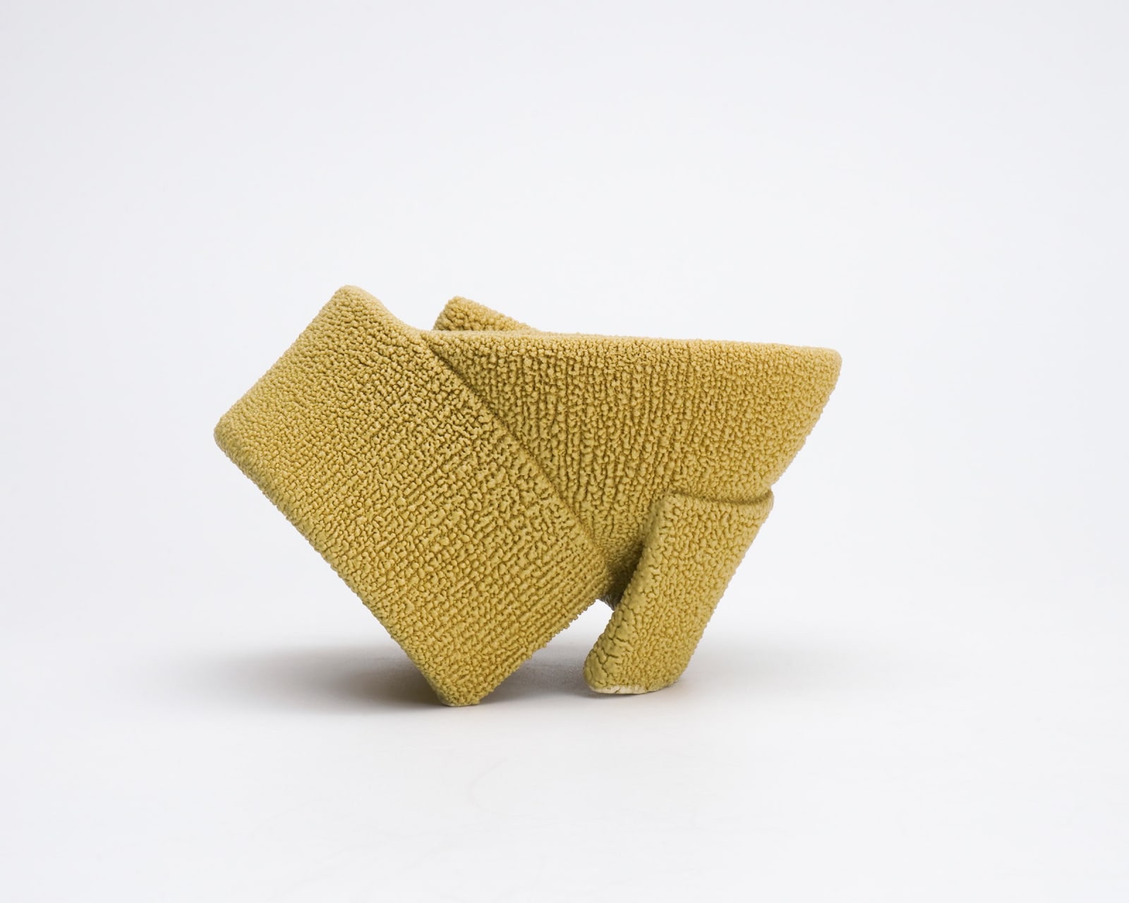 Matsutani Fumio 松谷文生, No.11 Ō Kei (Yellow) Sake cup, 2025