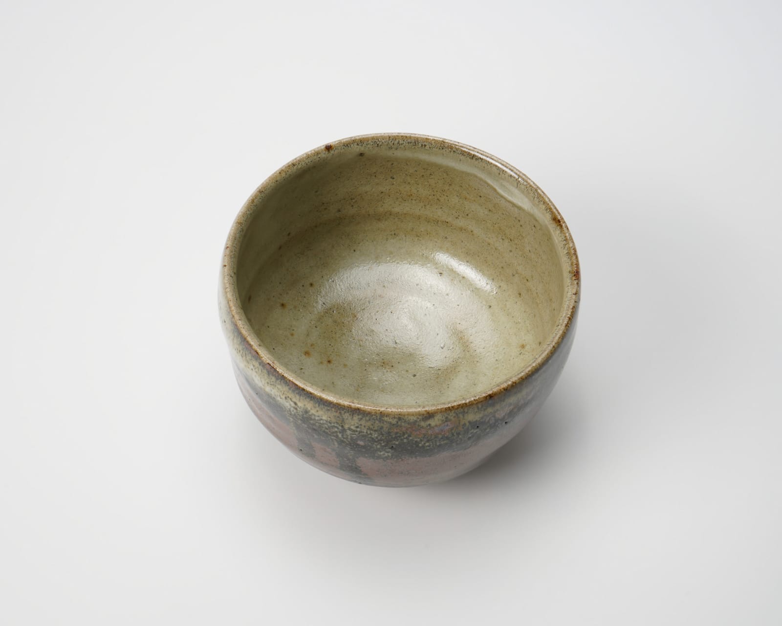 Murata Gen 村田 元, Teabowl with tessha iron sand glaze 鉄砂茶碗