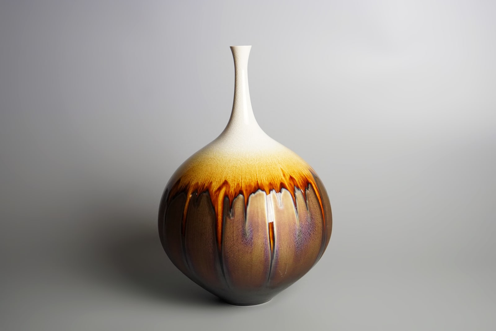 Miyamura Hideaki 宮村 秀明, Snow Cup with Gold Glaze