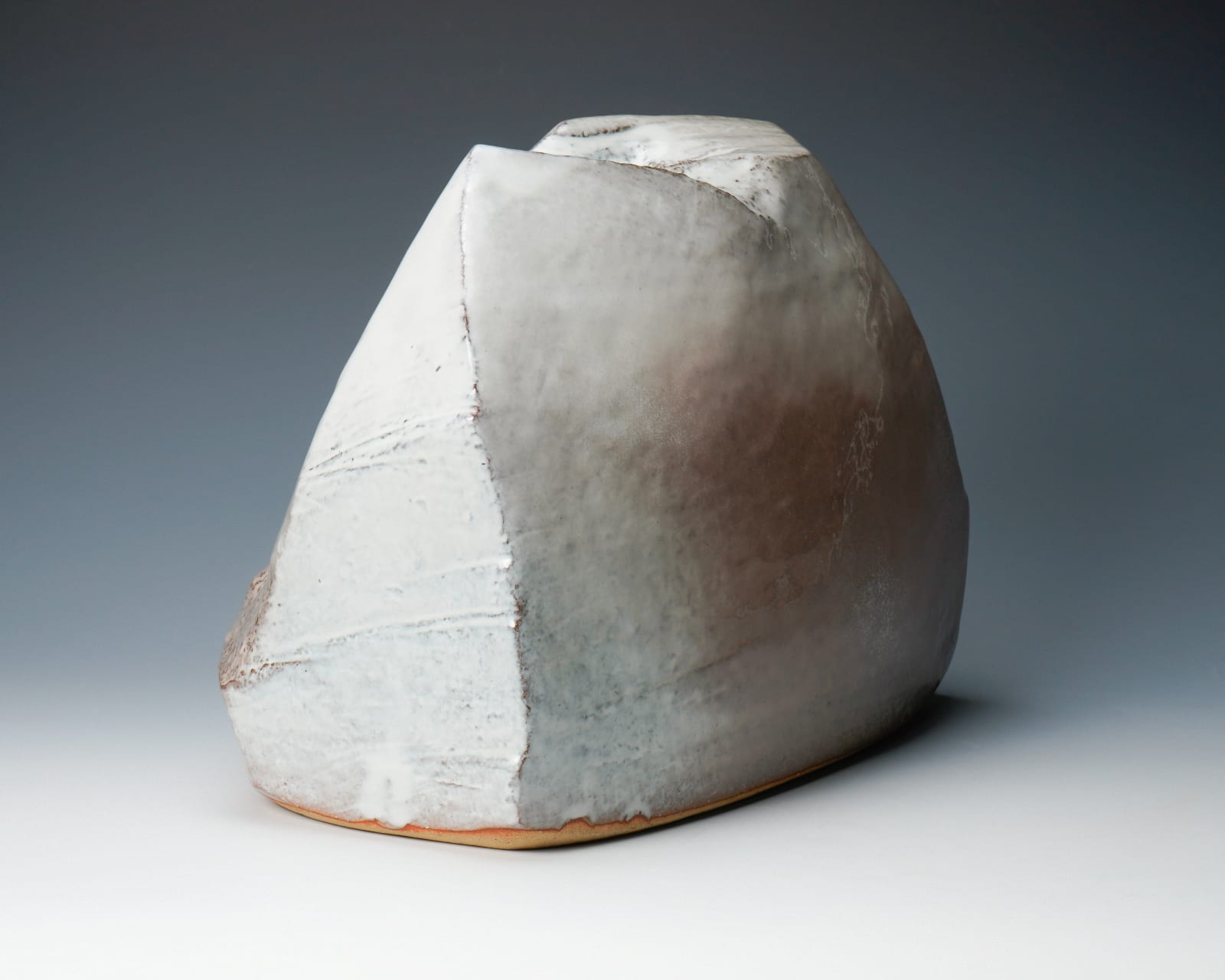 Kaneta Masanao VIII 八代 兼田昌尚, Hagi-glazed mountain-shaped flower vessel