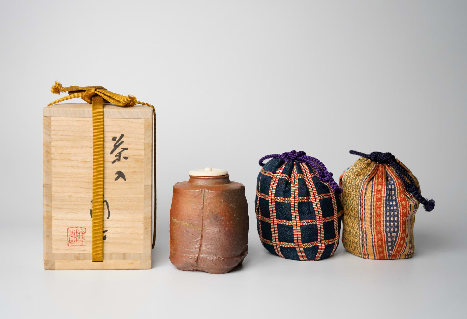 Mori Togaku 森 陶岳, Tea Caddy 茶入