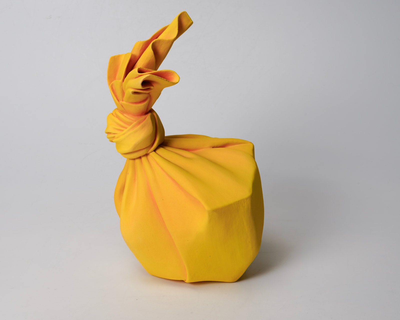 TANAKA Yu 田中悠, Yellow, Tsutsumimono つつみもの