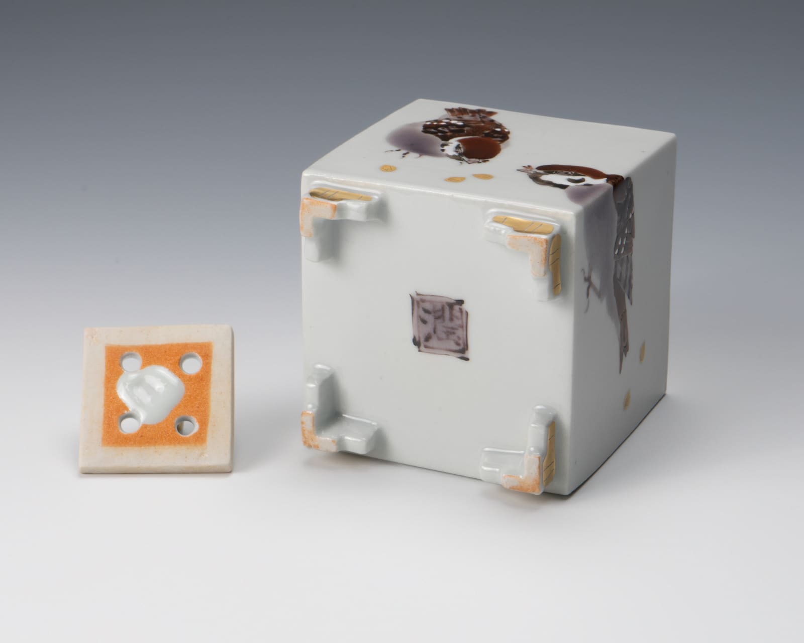 Takegoshi Jun 武腰 潤, Incense burner with sparrow motif