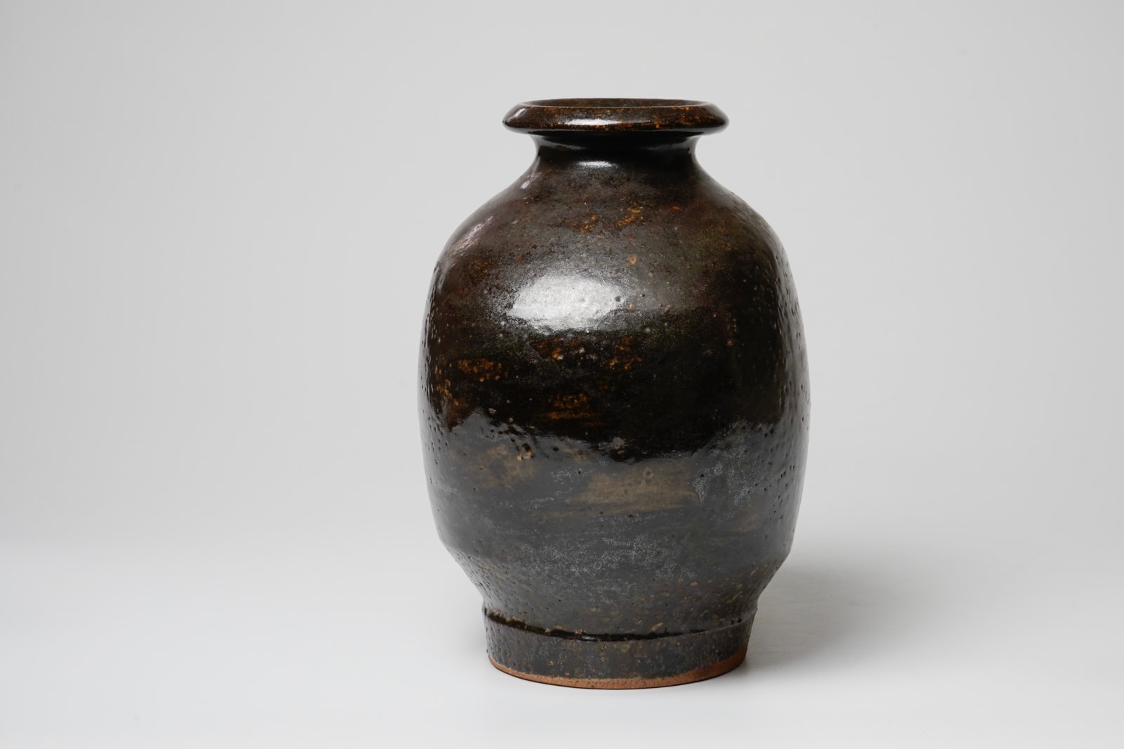Murata Gen 村田 元, Iron glazed flat jar 鉄砂扁壺