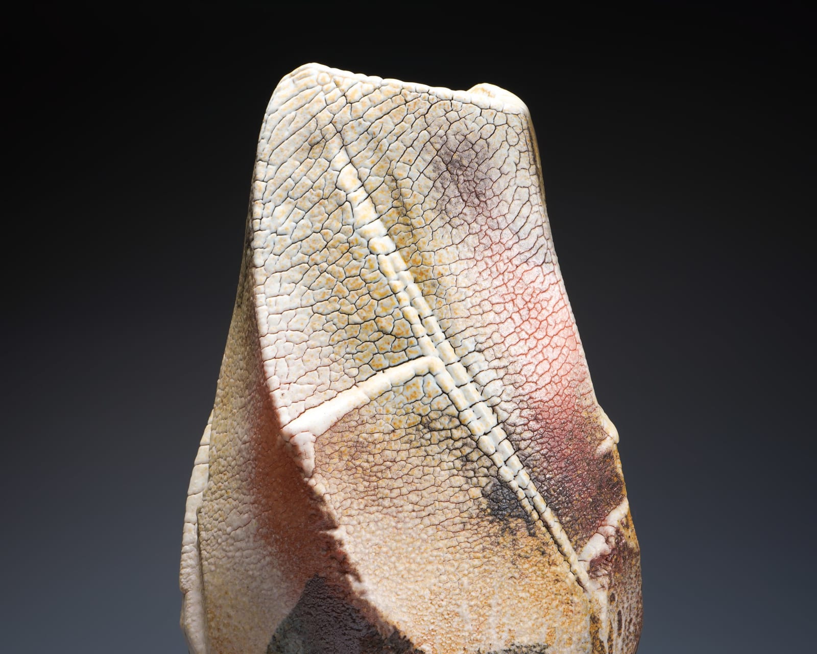 Hayashi Shotaro 林正太郎, Manyo flower vessel with impressions of a mountain scene, 2023