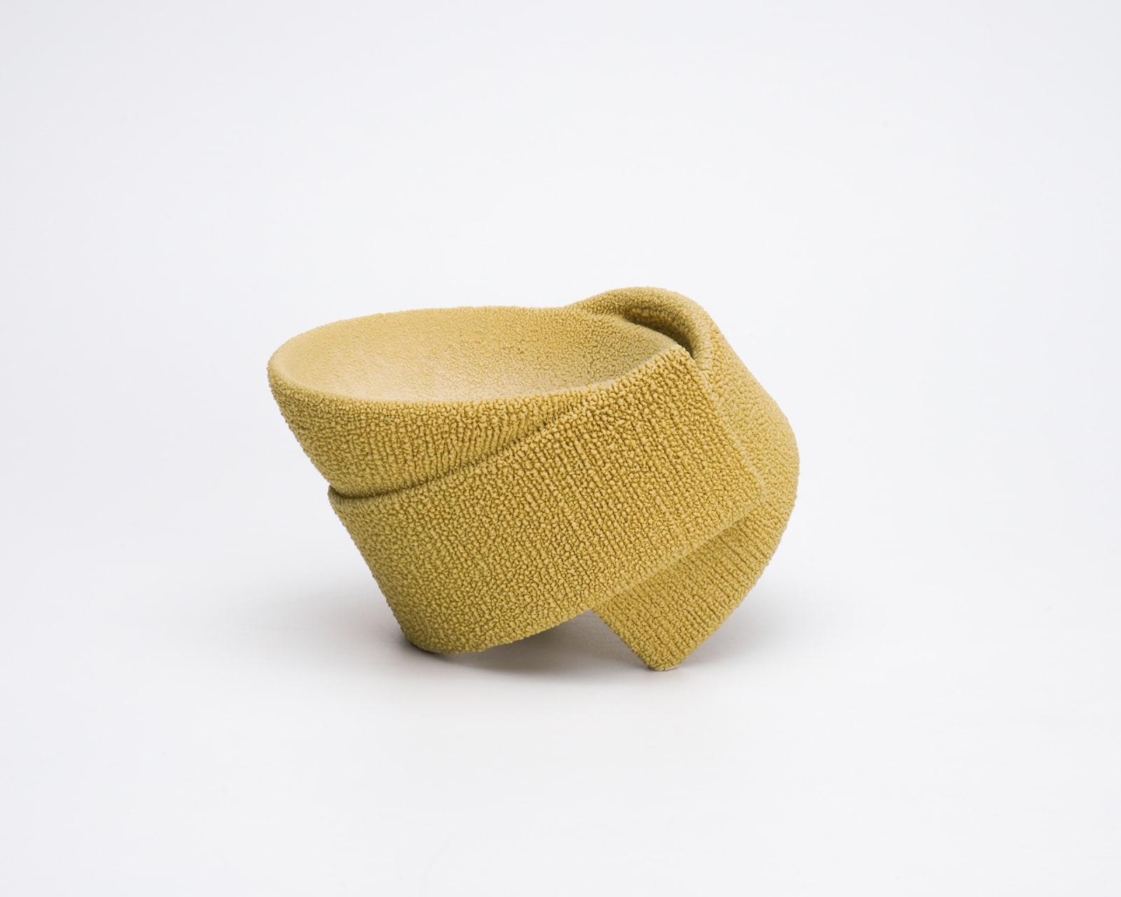 Matsutani Fumio 松谷文生, No.11 Ō Kei (Yellow) Sake cup, 2025