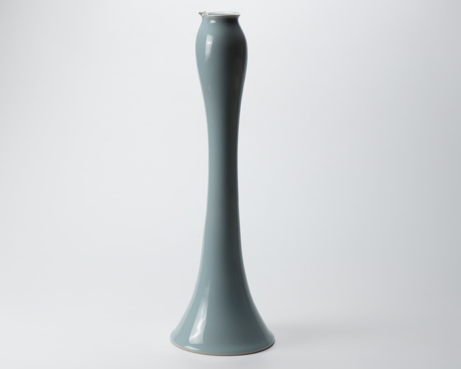 Kawase Shinobu 川瀬 忍, Celadon flower vase