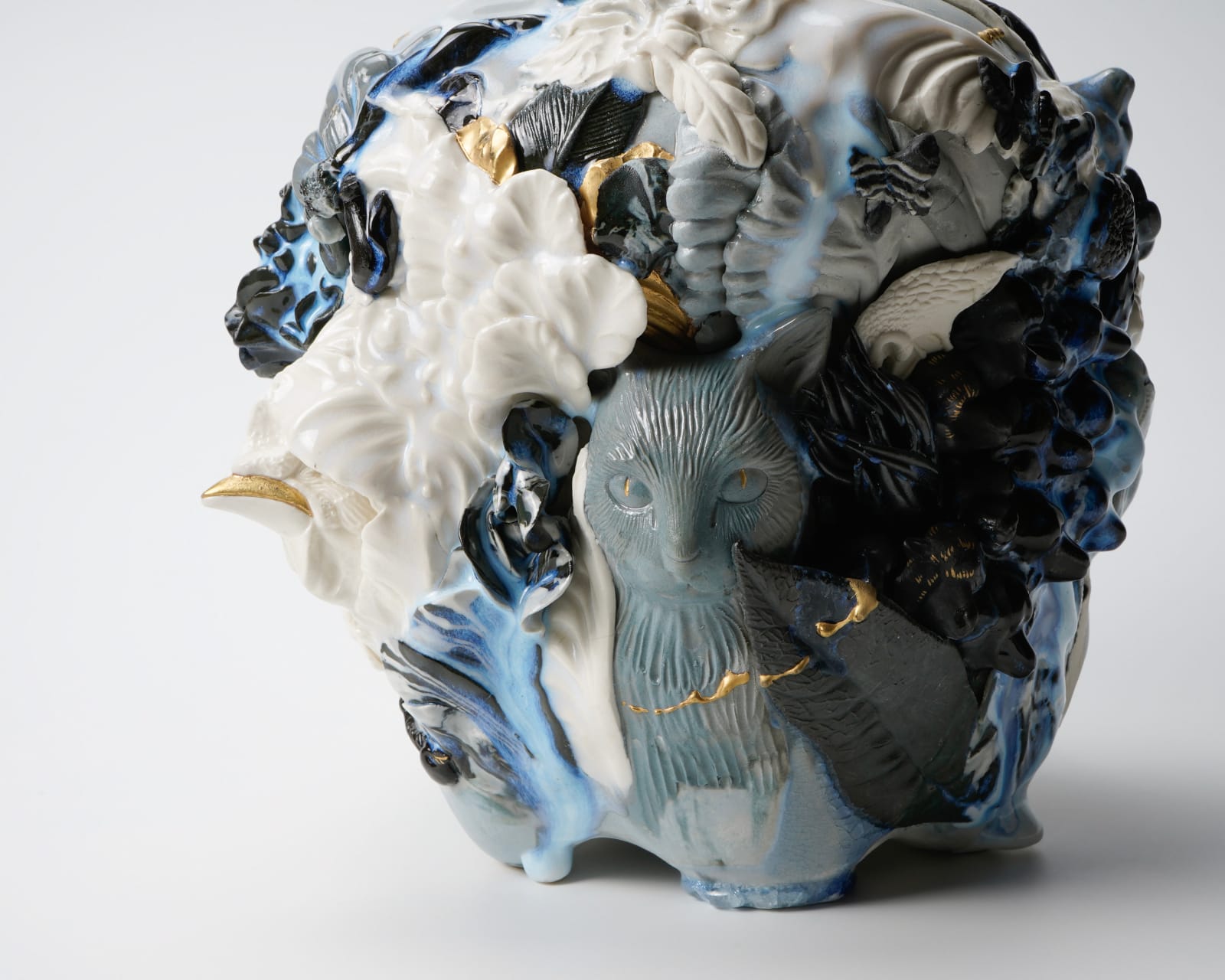 Oishi Sayaka 大石早矢香, Sensitive apple -black and white-, 2024