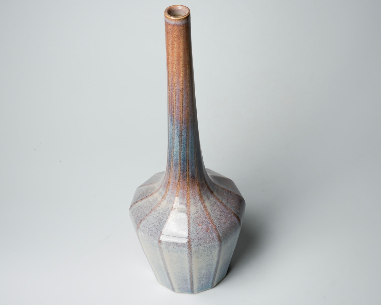 Miyanohara Ken 宮之原 謙, Narrow-necked Flower Vase with Yōhen Glaze 窯変捻口花挿