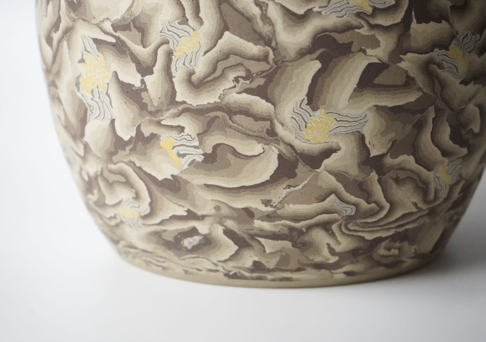 Matsui Kosei 松井康成, Jar, Neriage, Glaze Marbleized 練上壺, 1986