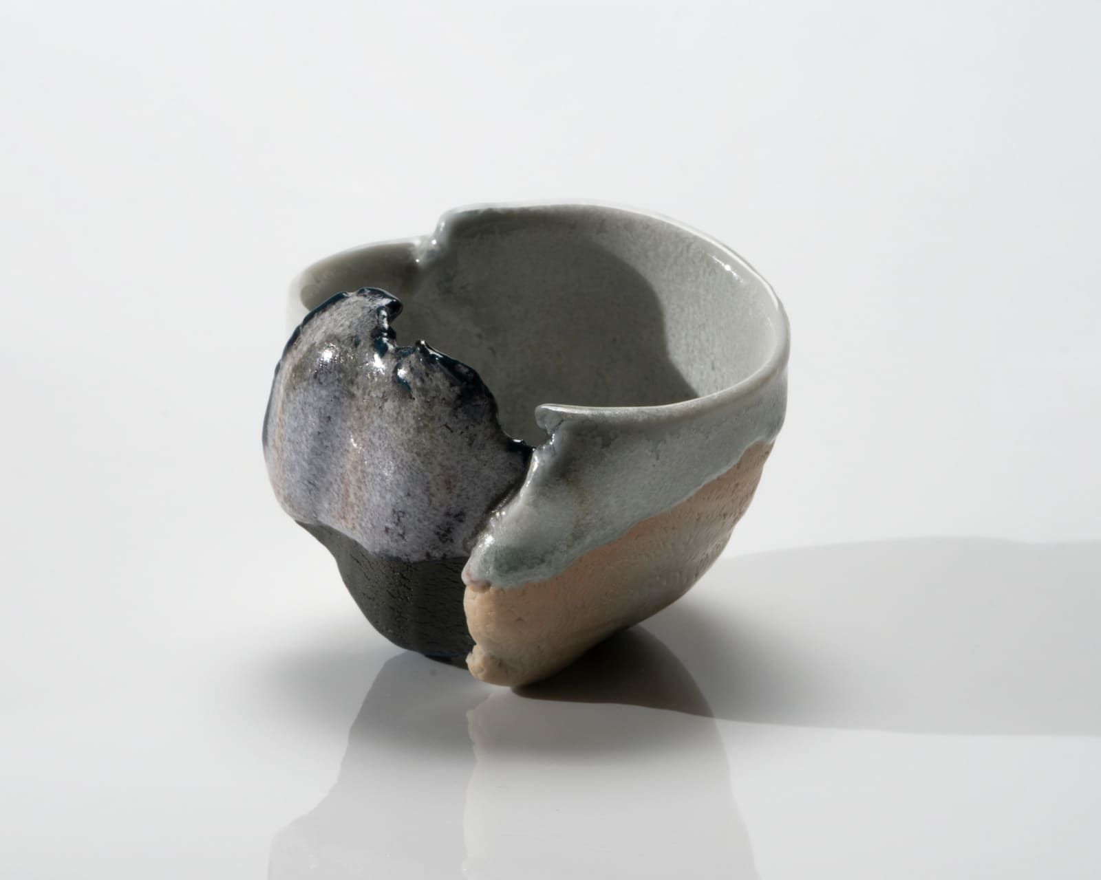 Kato Mami 加藤真美, Frost glazed sake cup 5, 2025