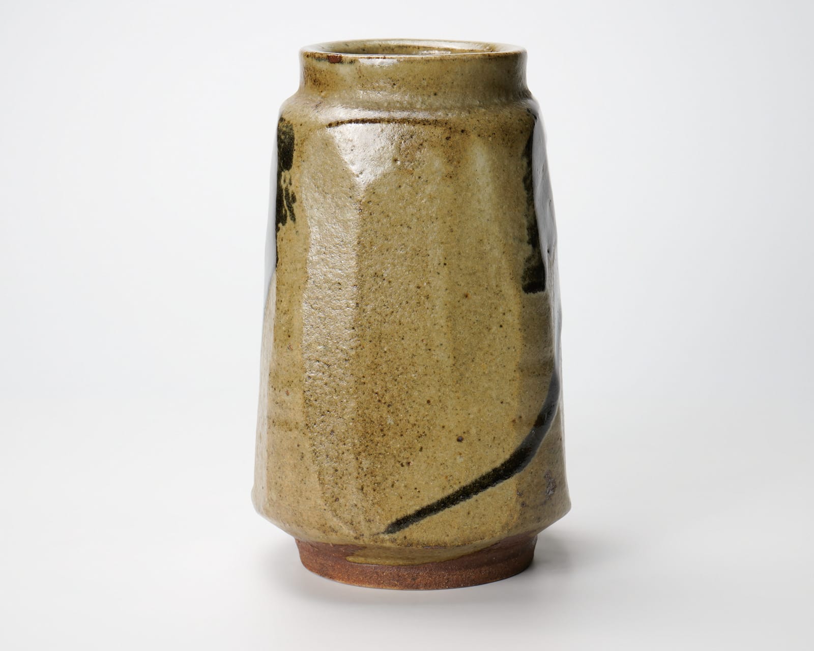 Murata Gen 村田 元, Jar, Iron and rice husk glaze