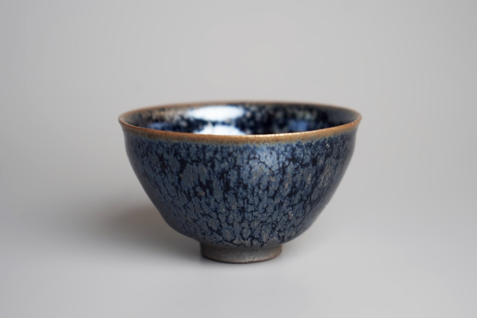 Kimura Nobuyuki 木村展之, Tetsuyouyouhen Guinomi 鉄燿窯変ぐい呑 | Dai Ichi Arts |  Japanese Modern Art