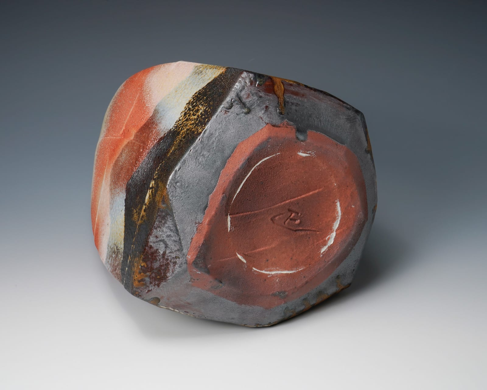 Hayashi Shotaro 林正太郎, Manyo Shino Vase showing Impressions of a Mountain Scene 万葉志野連嵌壺, cia 1980's