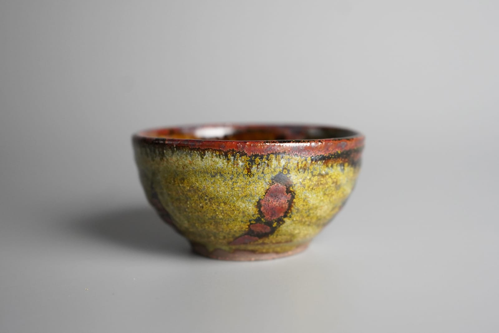 Koyama Fujio 小山富士夫, Karatsu Sake Cup 唐津酒觴