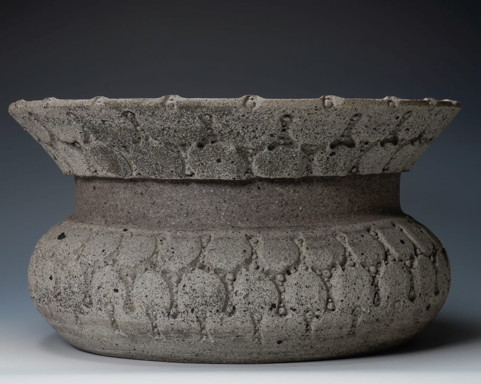 Koinuma Michio 肥沼美智雄, Large Jar