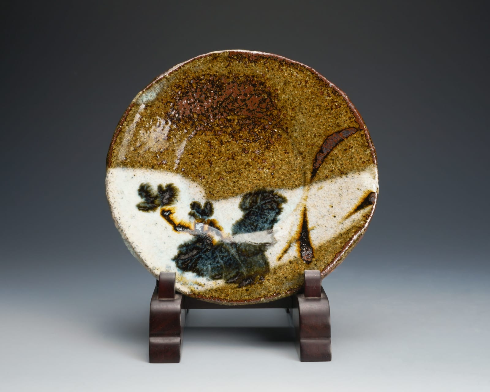 Tsuboshima Dohei 坪島 圡平, Set of 5 plates decorated with plant and flower motifs