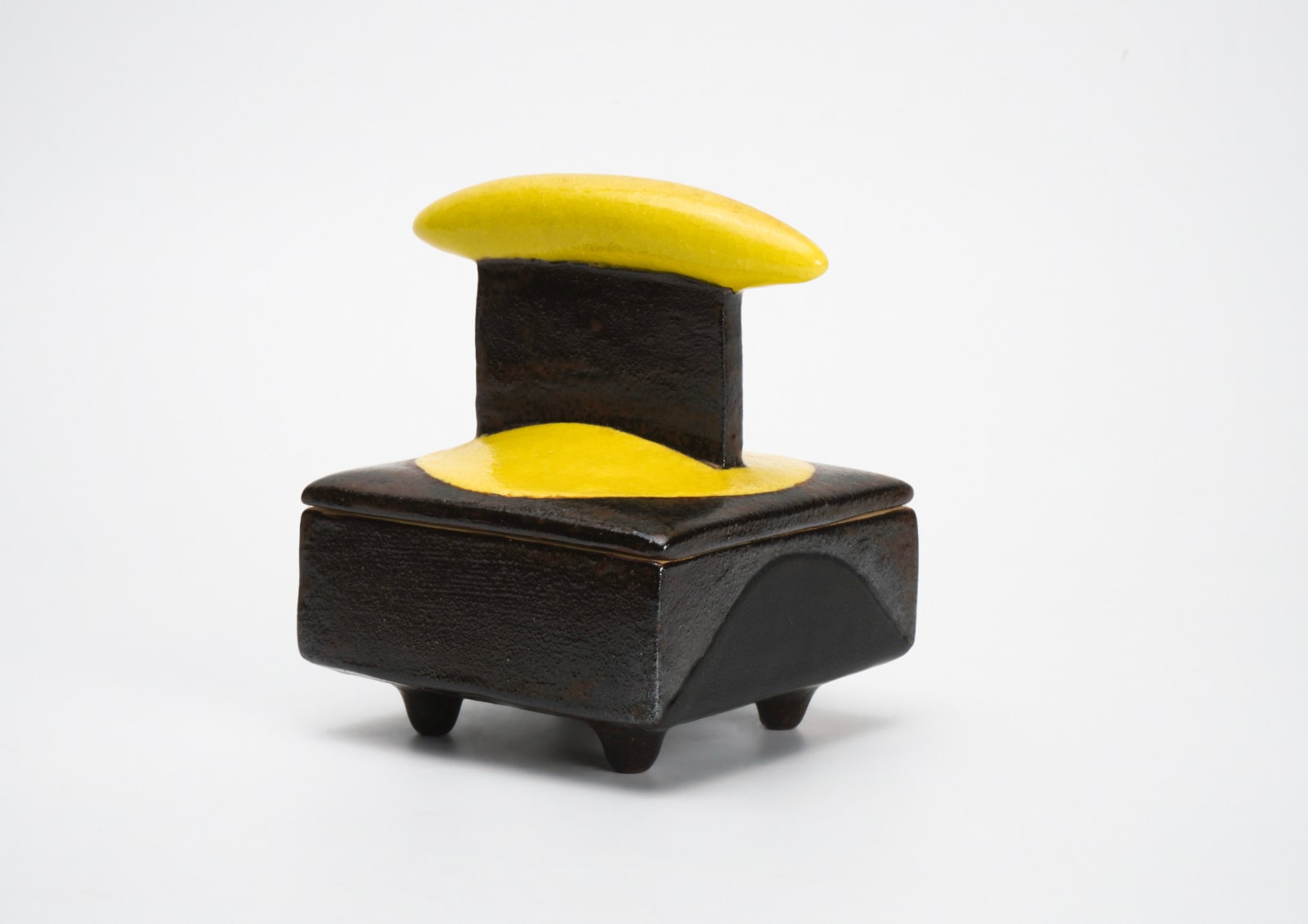 Yanagihara Mutsuo 柳原睦夫, Yellow Oribe box