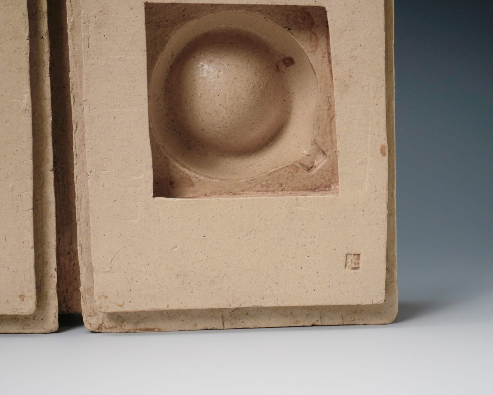 Yamada Hikaru 山田光, Excavated Vases (on a Screen), 1976