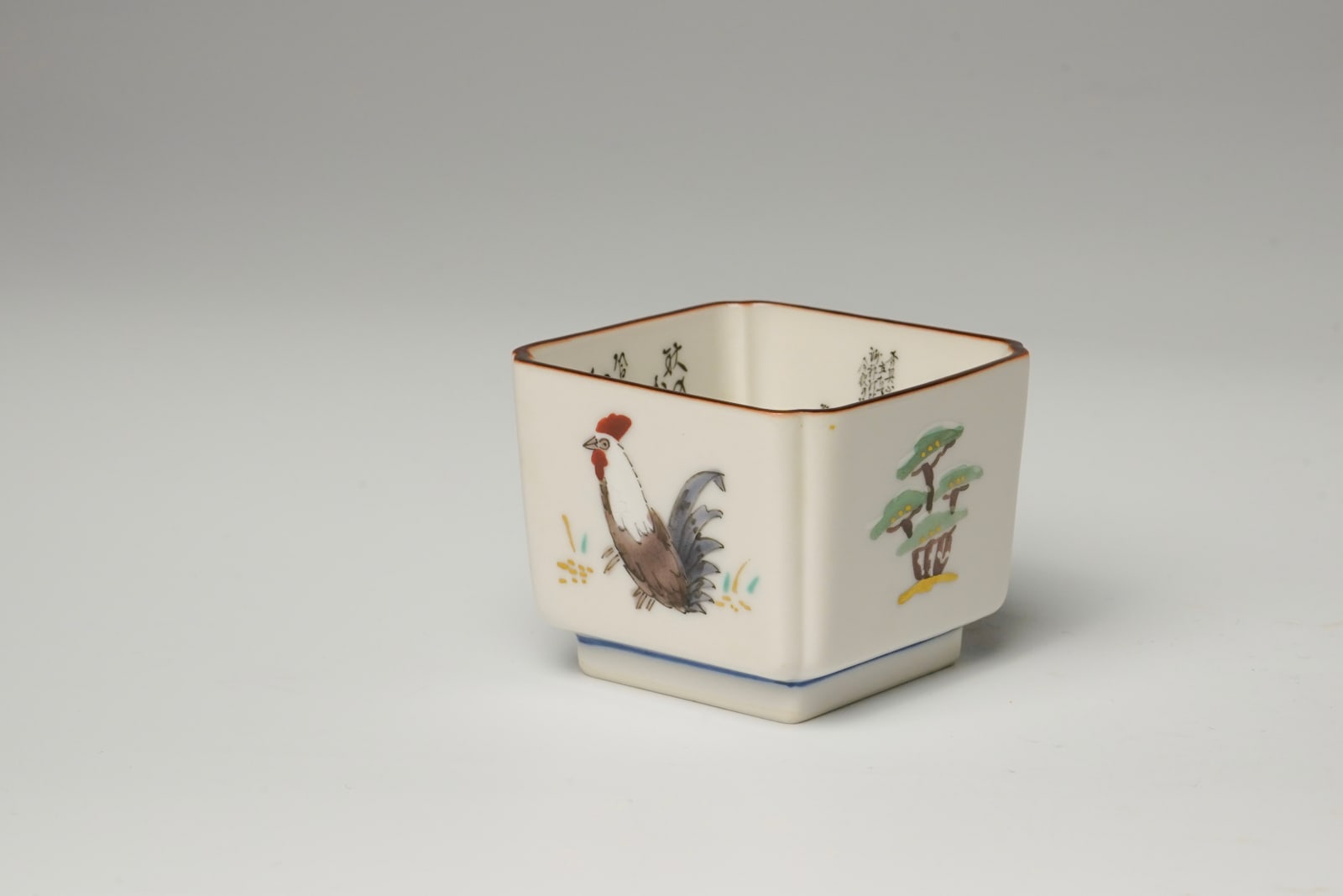 Tamura Keisei 田村敬星, Sake cup with Rooster Motif & Microcalligraphy