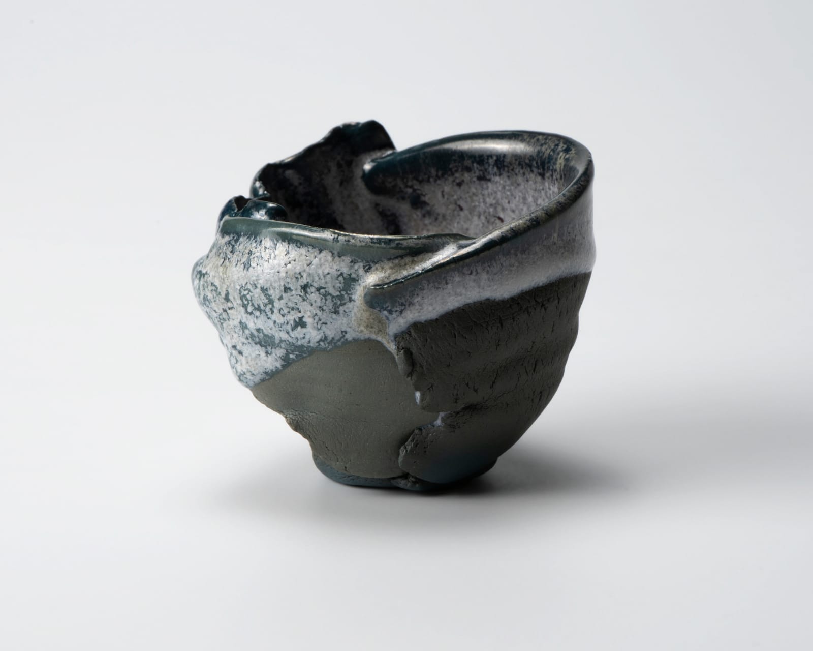 Kato Mami 加藤真美, Frost glazed sake cup 2, 2025