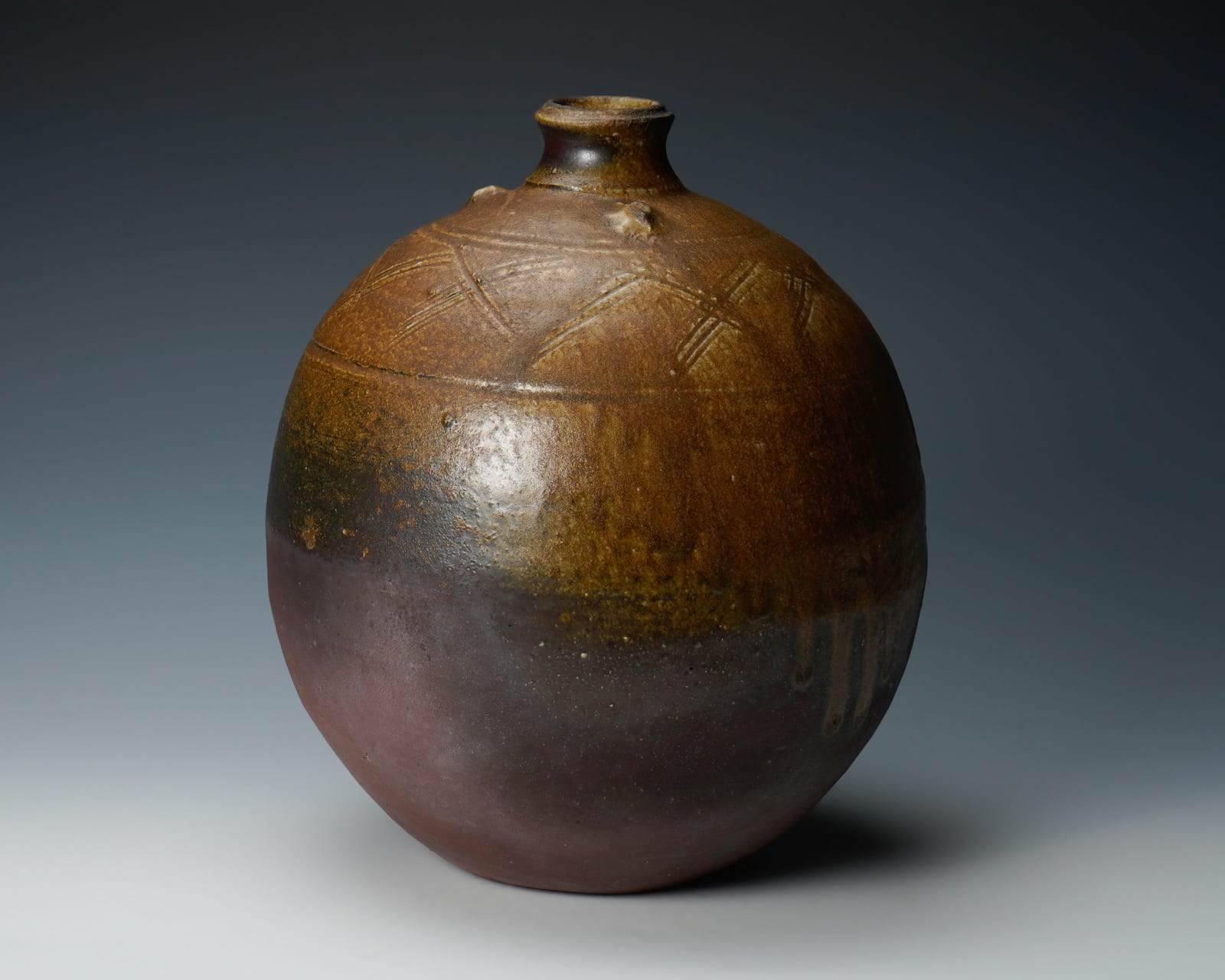 Fujiwara Yu 藤原雄, Bizen jar