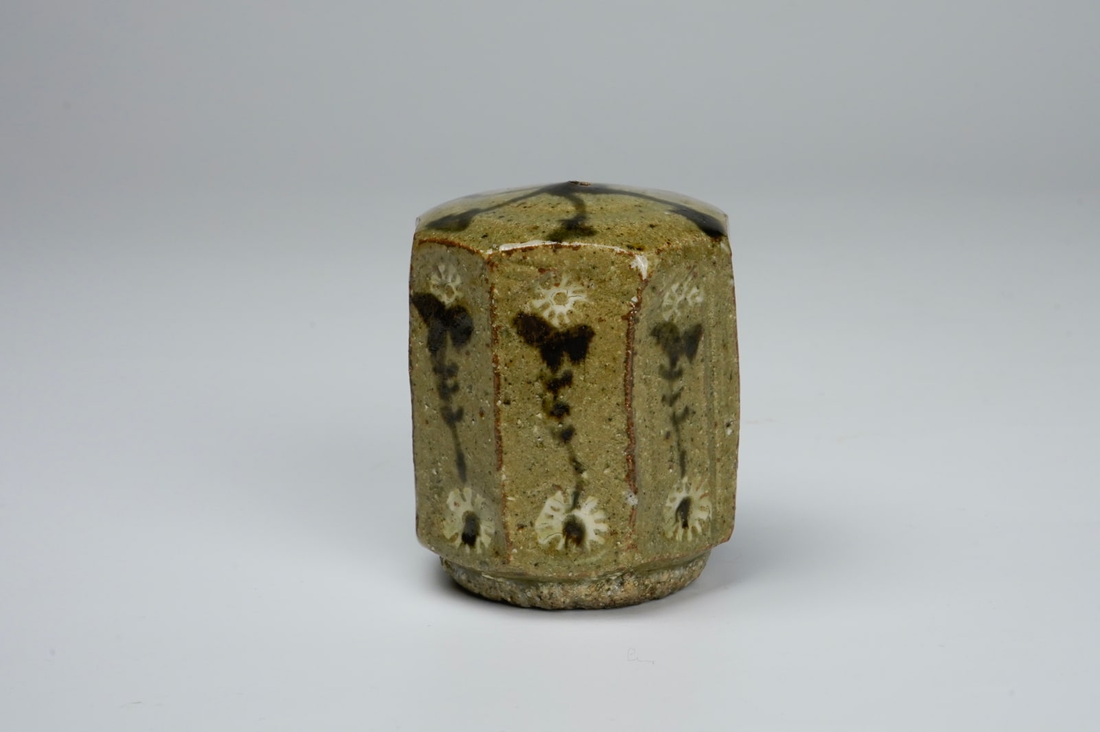 Octagon shaped water dropper