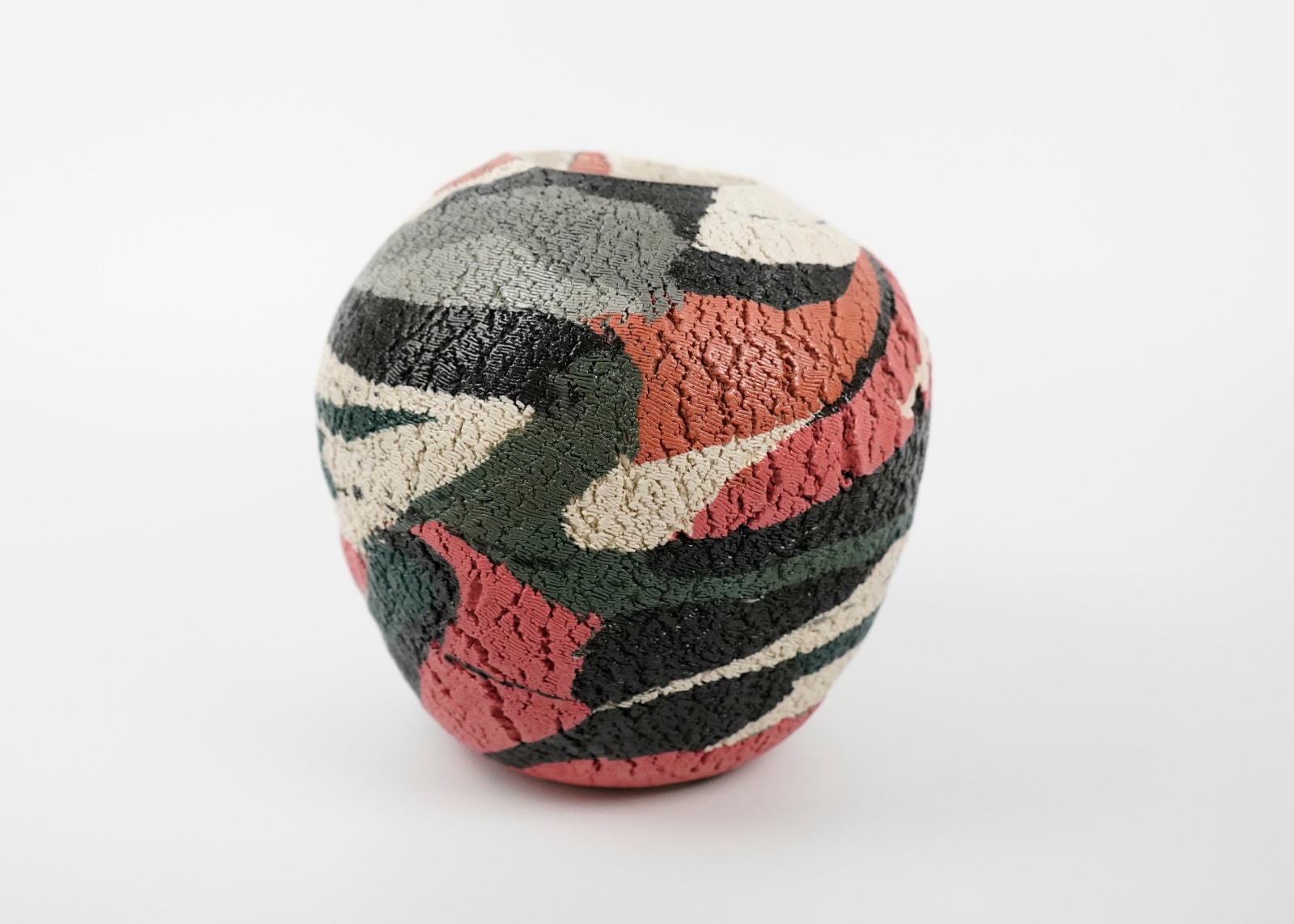 Matsui Kosei 松井康成, Jar, Neriage, Cleft Marbleized 練上嘯裂壺, 1985