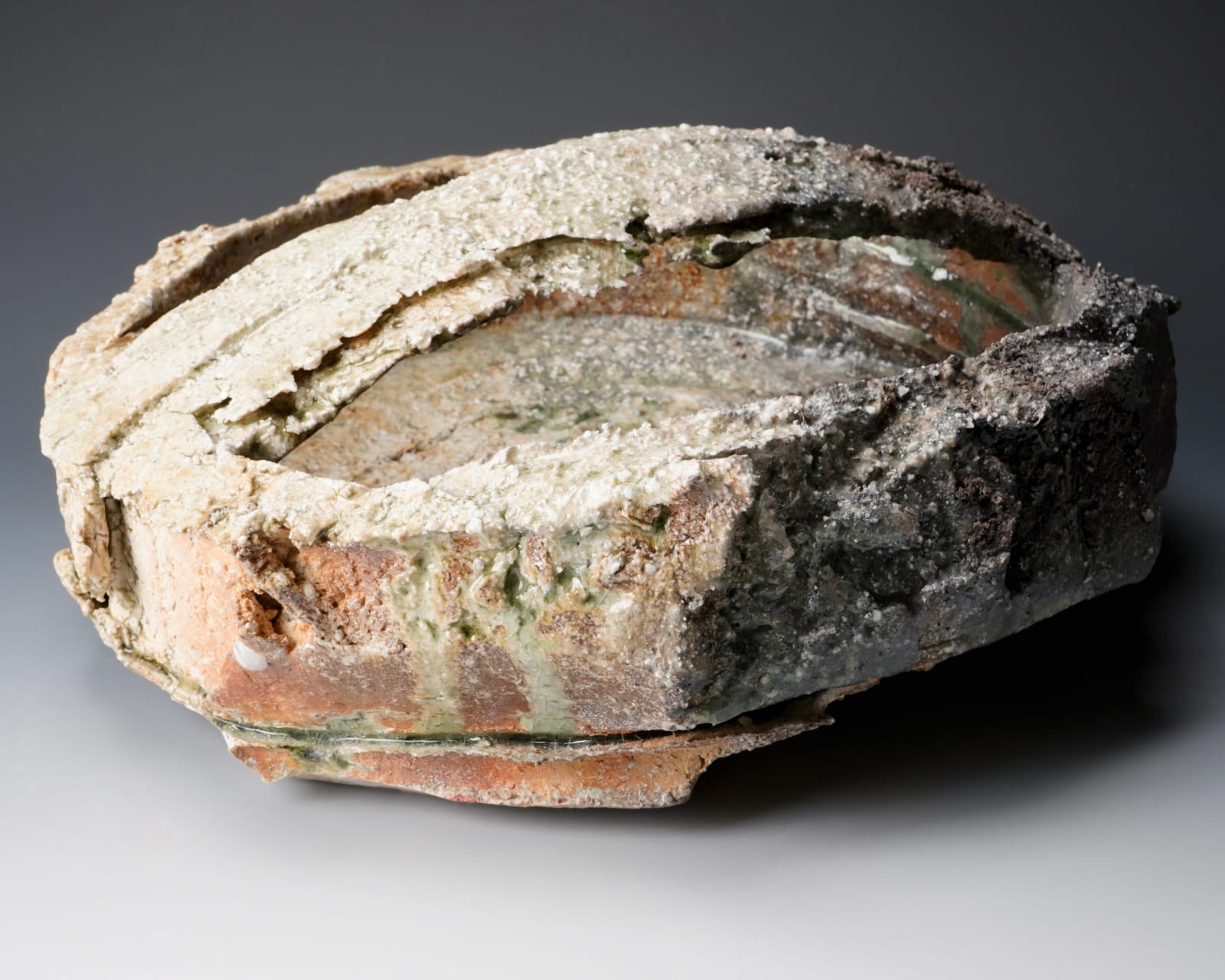 Kohara Yasuhiro 小原康裕, Shigaraki Basket with Handle 1 信楽手鉢, 2020