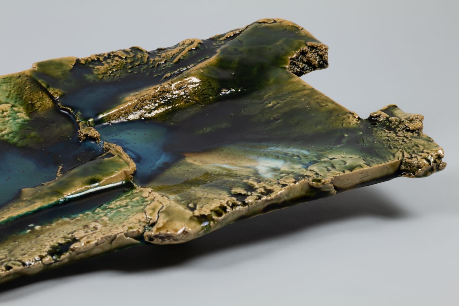 Higashida Shigemasa 東田茂正, Oribe Large Platter 織部長方皿, 2020