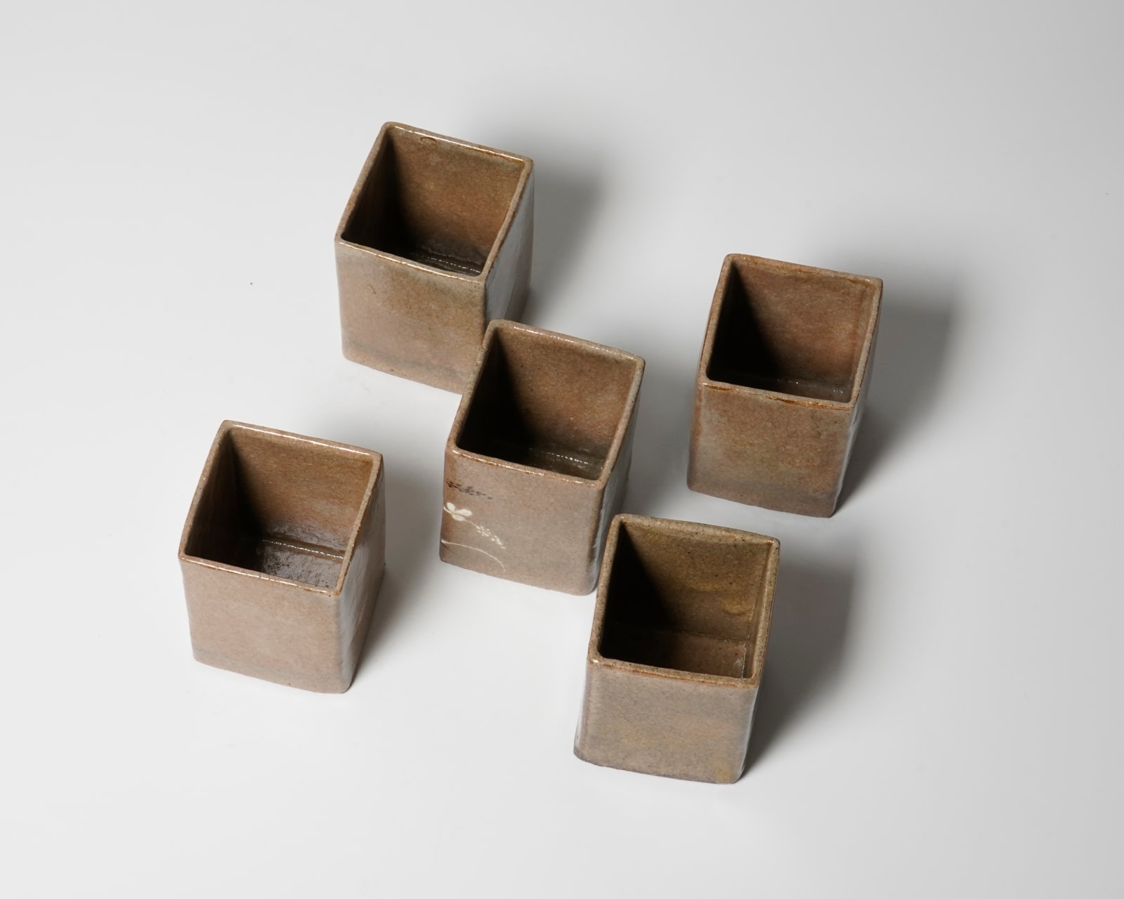 Ogata Kenzan 尾形 乾山, 5 Mukozuke with Floral Designs 色繪花模様向附 五客, Mid-Edo period