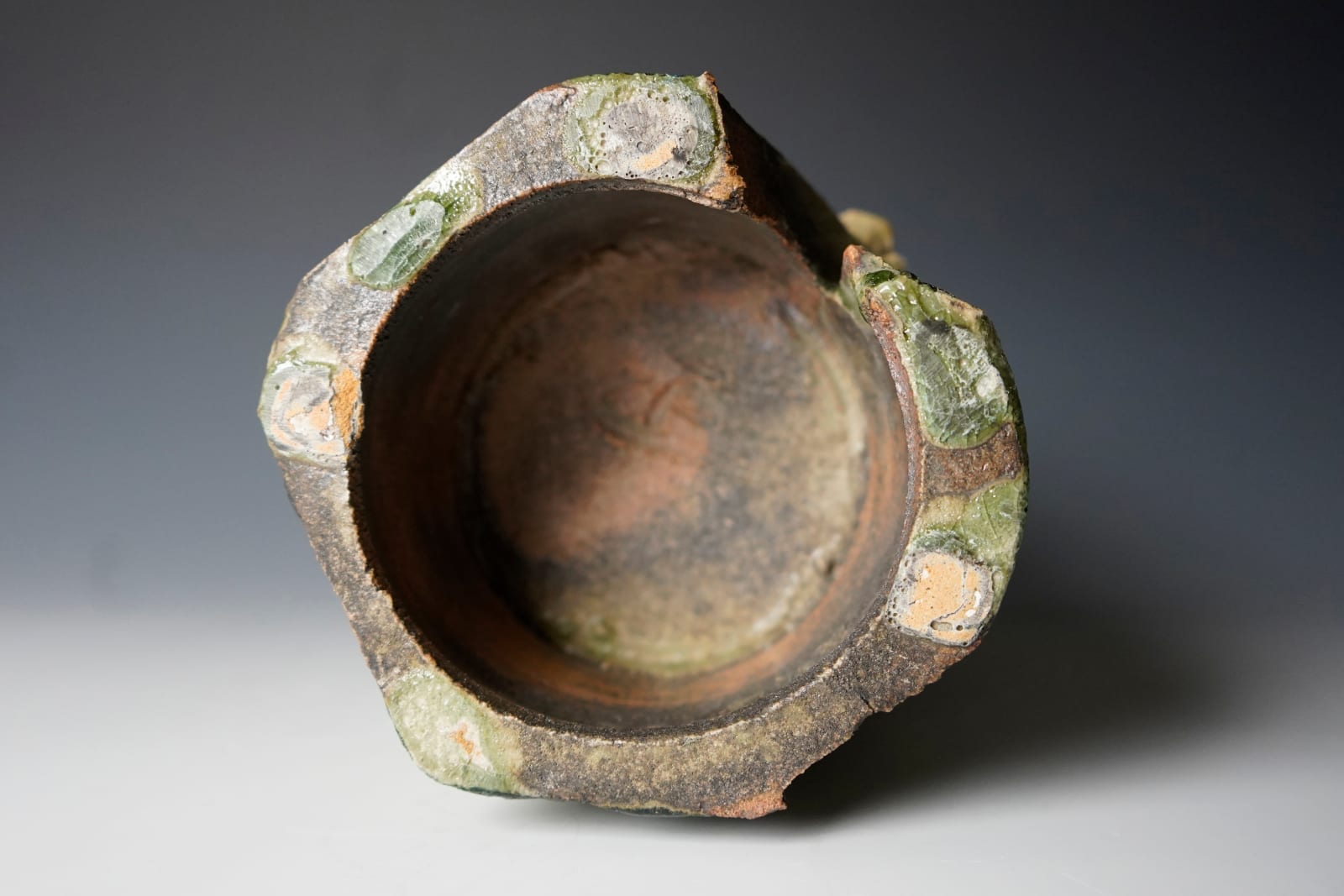 Hayashi Shotaro 林正太郎, Single-Cut Flower Jar with Ash Glaze 灰釉一重切 花生