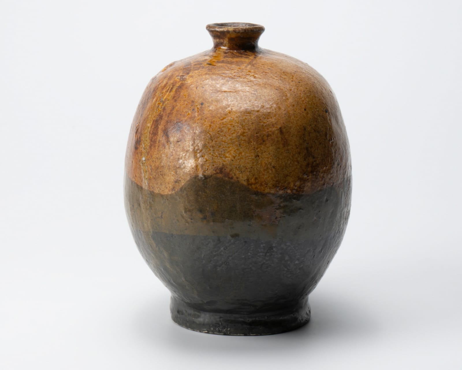 Kikuchi Katsu 菊池克, Flat vase with double glaze, 2024