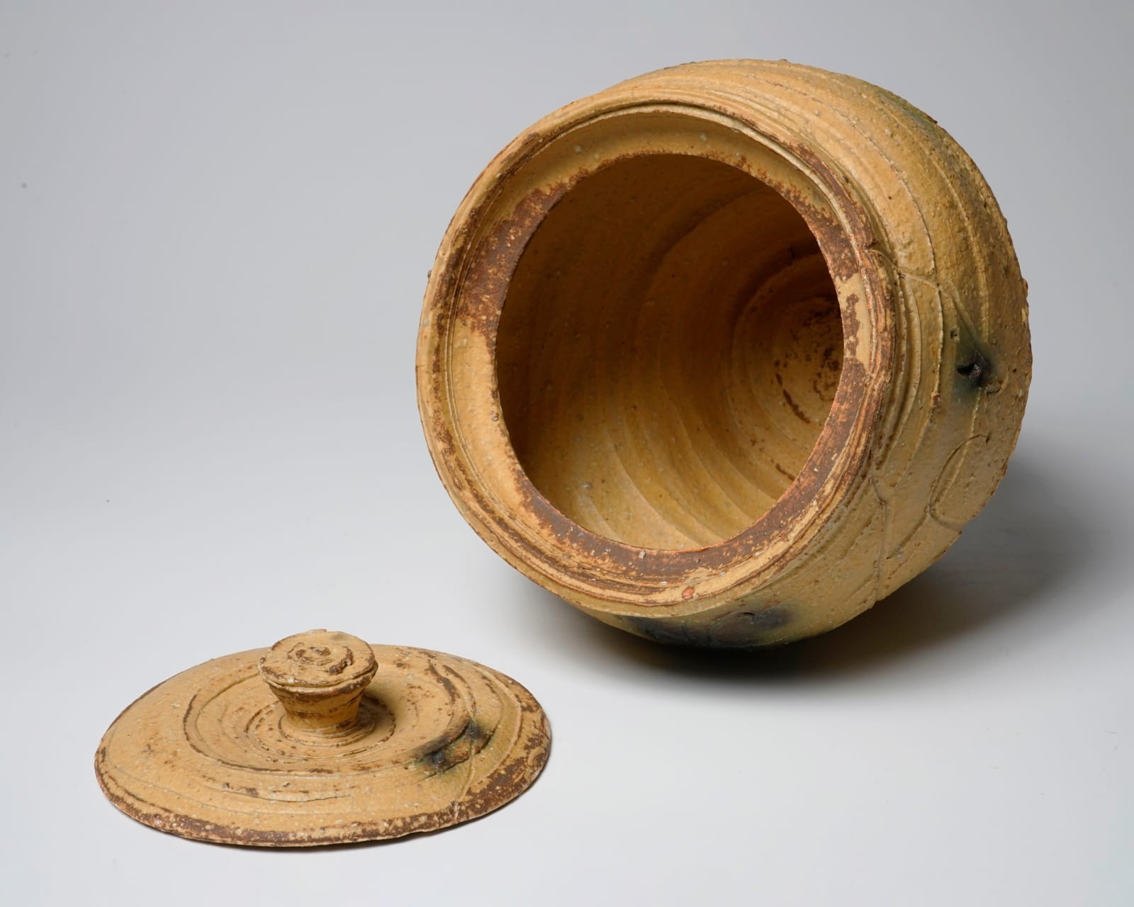 Yamada Kazu 山田和, Kiseto water jar 黄瀬戸水指, 2000's