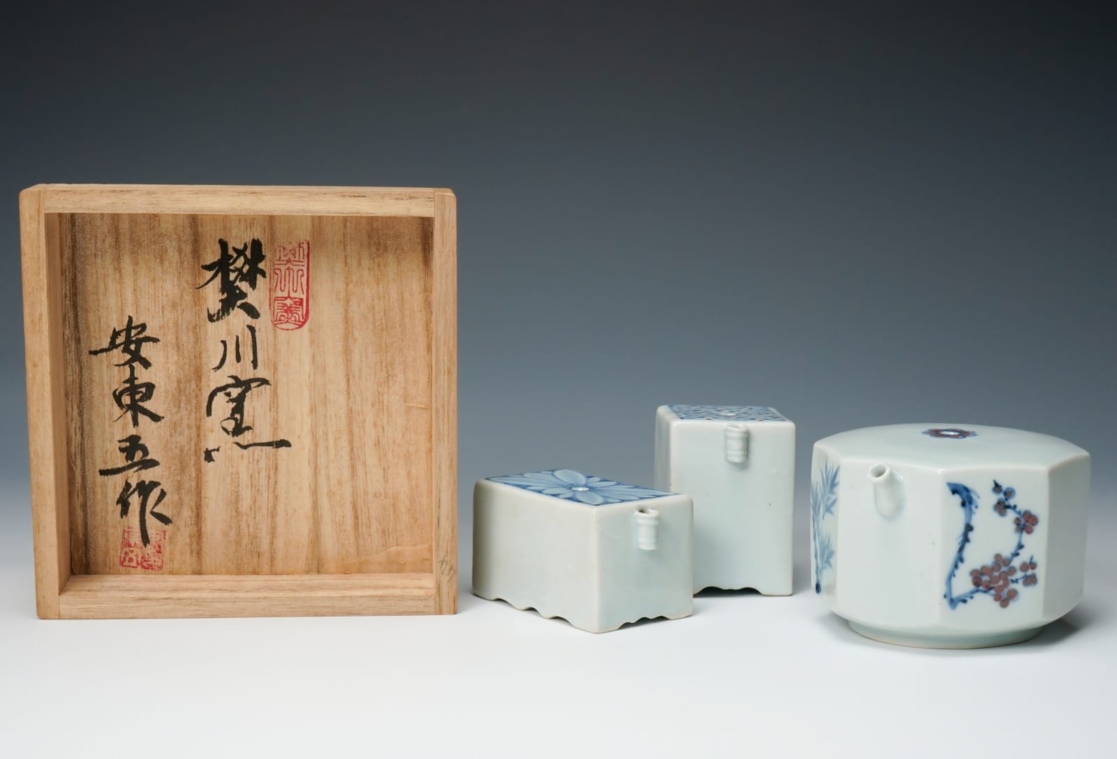 Ahn Dong-Oh 안동오 (An Togo 安東五), Water dropper, set of three